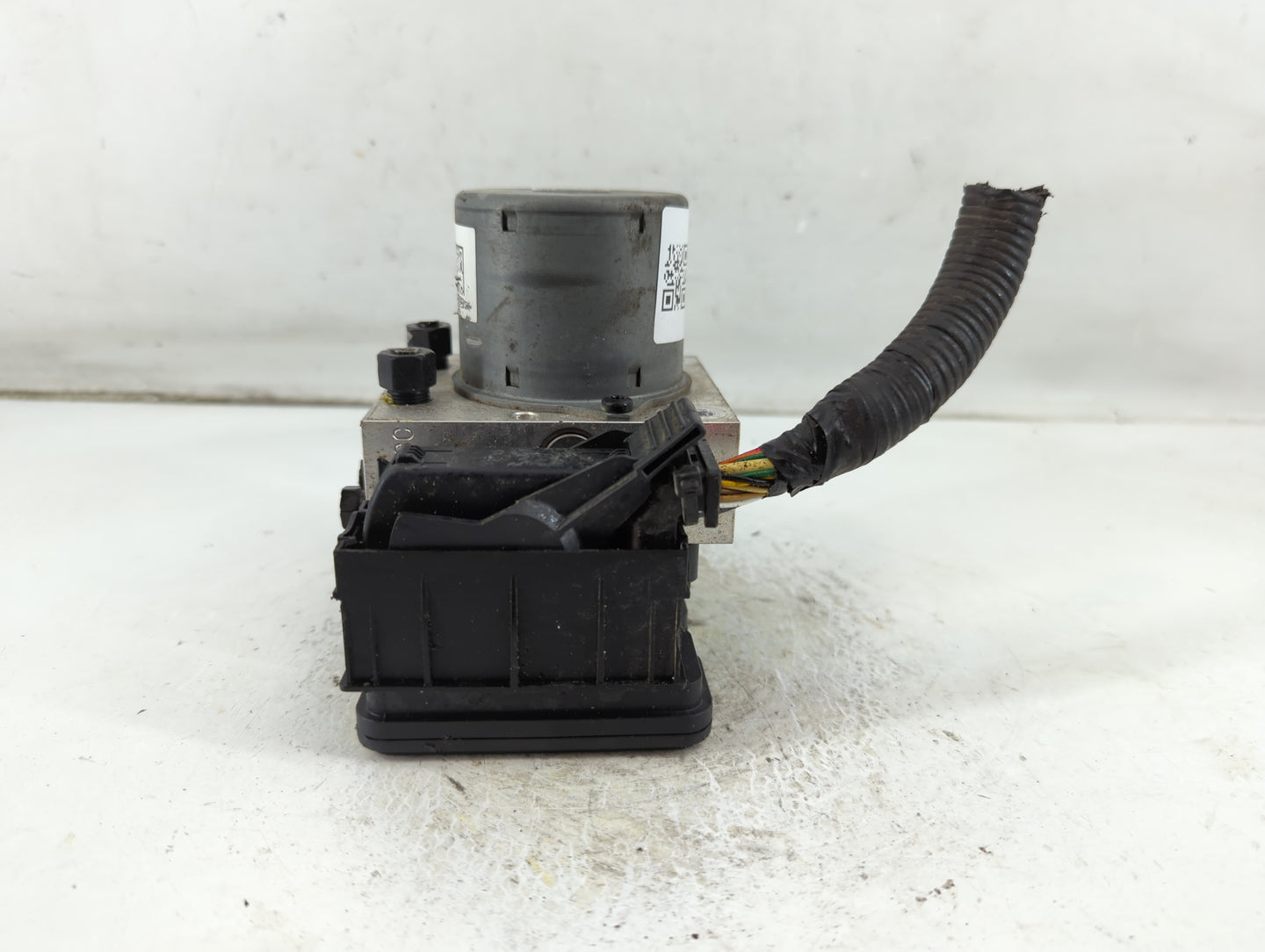 2015 Hyundai Azera ABS Pump Control Module Replacement P/N:58920-3V350 Fits OEM Used Auto Parts - Oemusedautoparts1.com