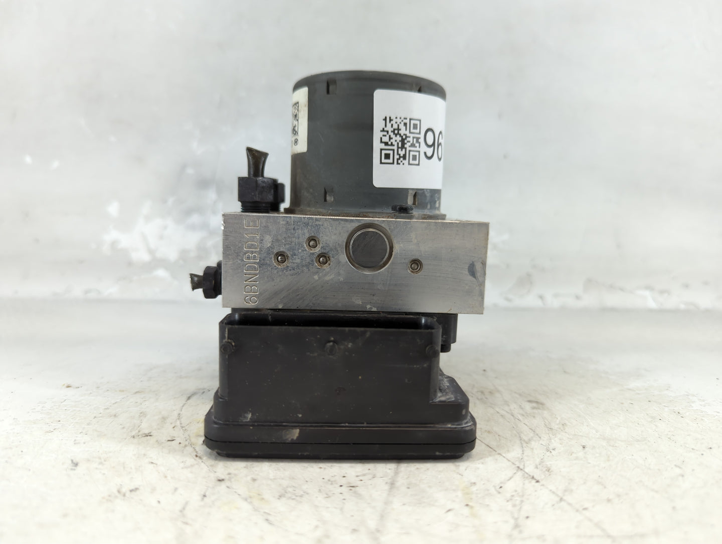 2015 Hyundai Azera ABS Pump Control Module Replacement P/N:58920-3V350 Fits OEM Used Auto Parts - Oemusedautoparts1.com