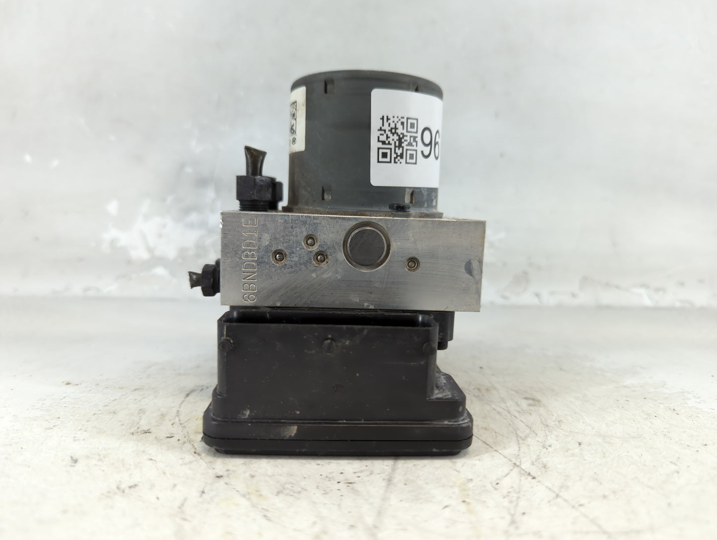2015 Hyundai Azera ABS Pump Control Module Replacement P/N:58920-3V350 Fits OEM Used Auto Parts - Oemusedautoparts1.com
