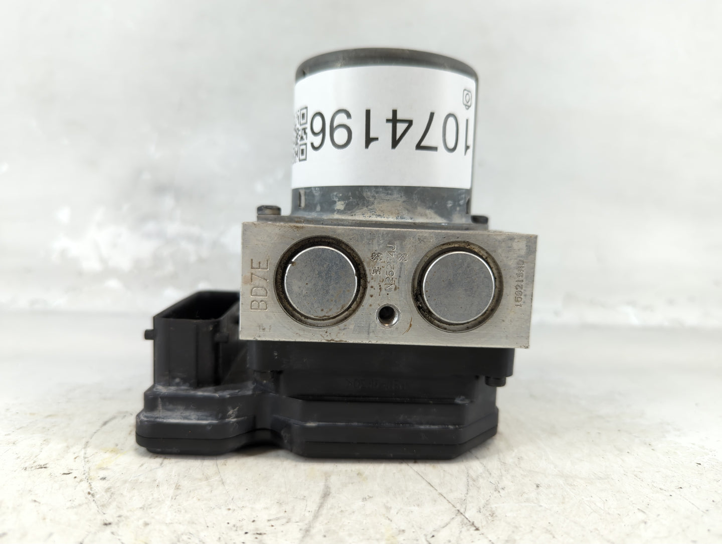 2015 Hyundai Azera ABS Pump Control Module Replacement P/N:58920-3V350 Fits OEM Used Auto Parts - Oemusedautoparts1.com