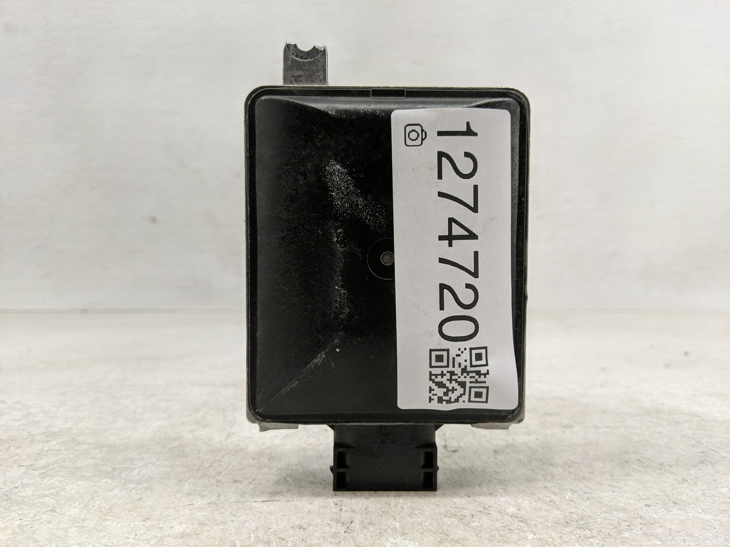 2015-2017 Hyundai Azera Fusebox Fuse Box Panel Relay Module P/N:95811-E7000 Fits Fits 2015 2016 2017 OEM Used Auto Parts - O