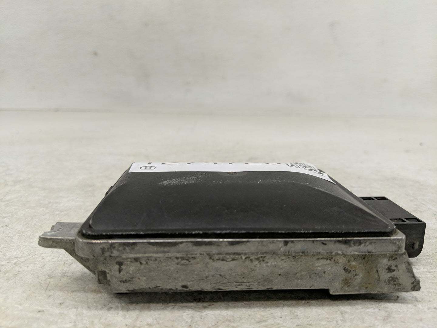 2015-2017 Hyundai Azera Fusebox Fuse Box Panel Relay Module P/N:95811-E7000 Fits Fits 2015 2016 2017 OEM Used Auto Parts - O