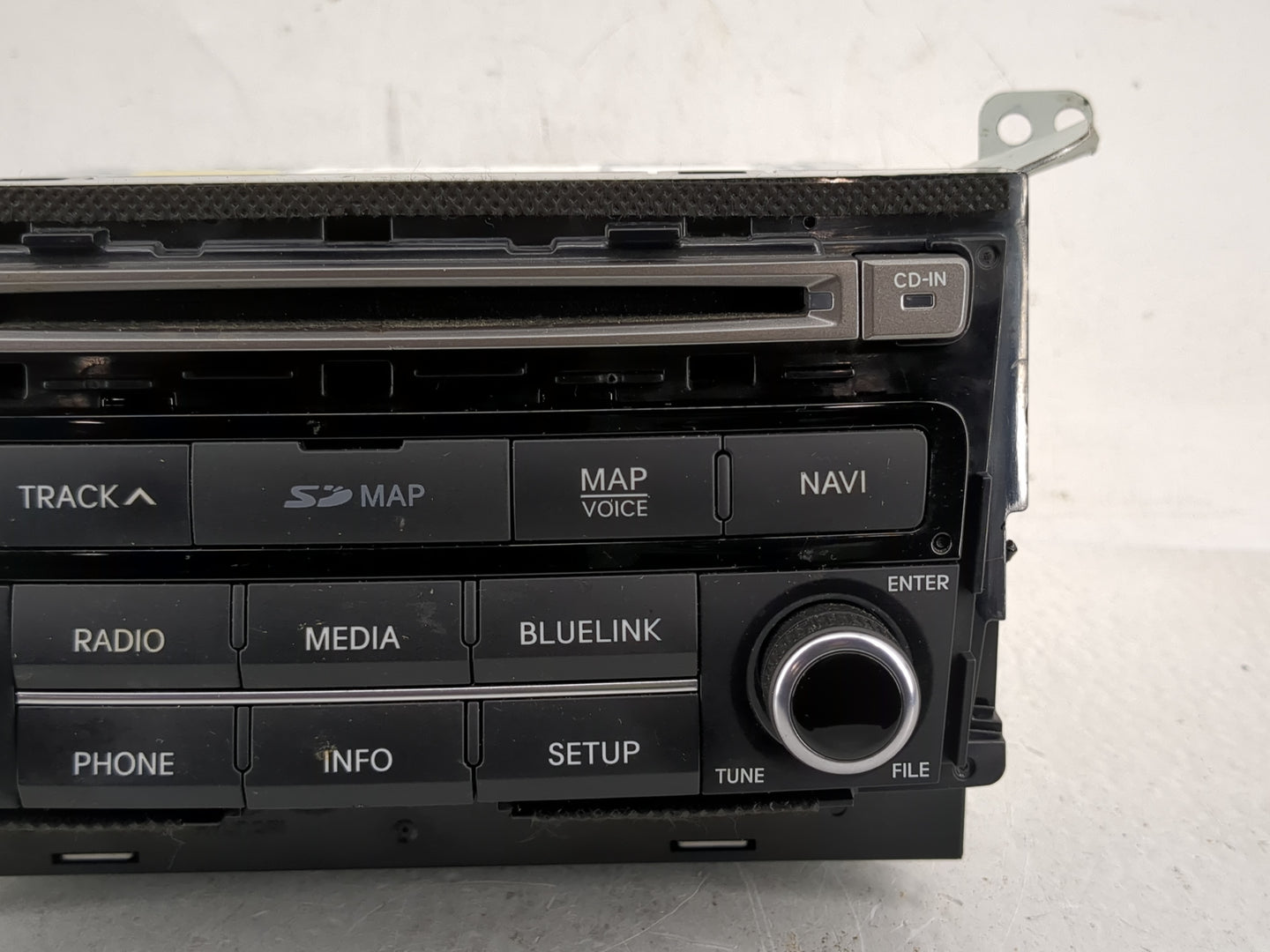 2015-2017 Hyundai Azera Radio AM FM Cd Player Receiver Replacement P/N:96560-3V530VD4 Fits Fits 2015 2016 2017 OEM Used Auto
