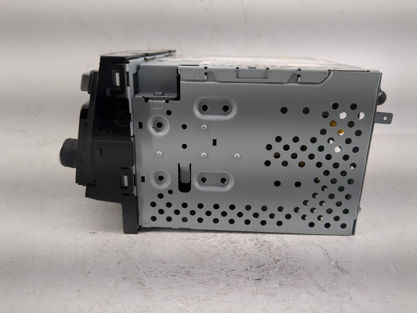 2015-2017 Hyundai Azera Radio AM FM Cd Player Receiver Replacement P/N:96560-3V530VD4 Fits Fits 2015 2016 2017 OEM Used Auto