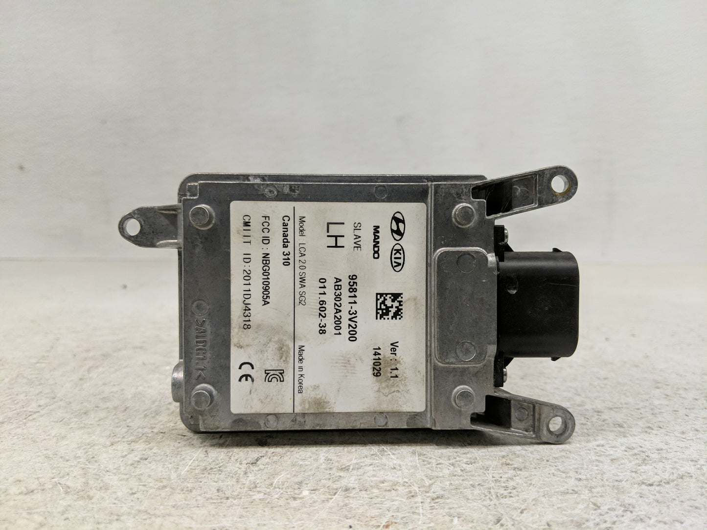 2015-2015 Hyundai Azera Chassis Control Module Ccm Bcm Body Control - Oemusedautoparts1.com