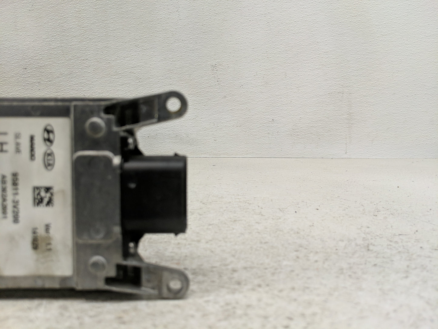 2015-2015 Hyundai Azera Chassis Control Module Ccm Bcm Body Control - Oemusedautoparts1.com