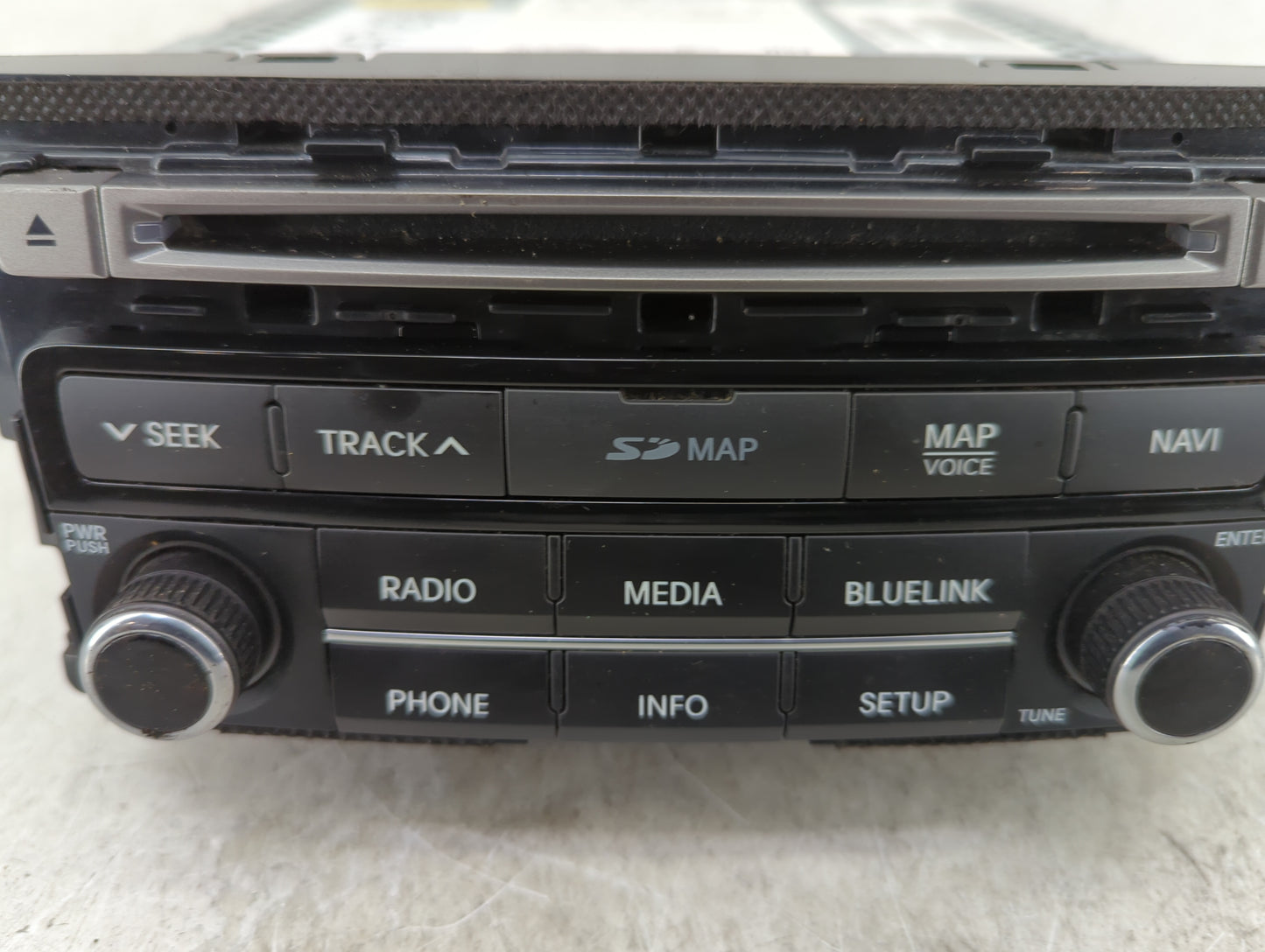2015-2017 Hyundai Azera Radio AM FM Cd Player Receiver Replacement Fits Fits 2015 2016 2017 OEM Used Auto Parts - Oemusedaut