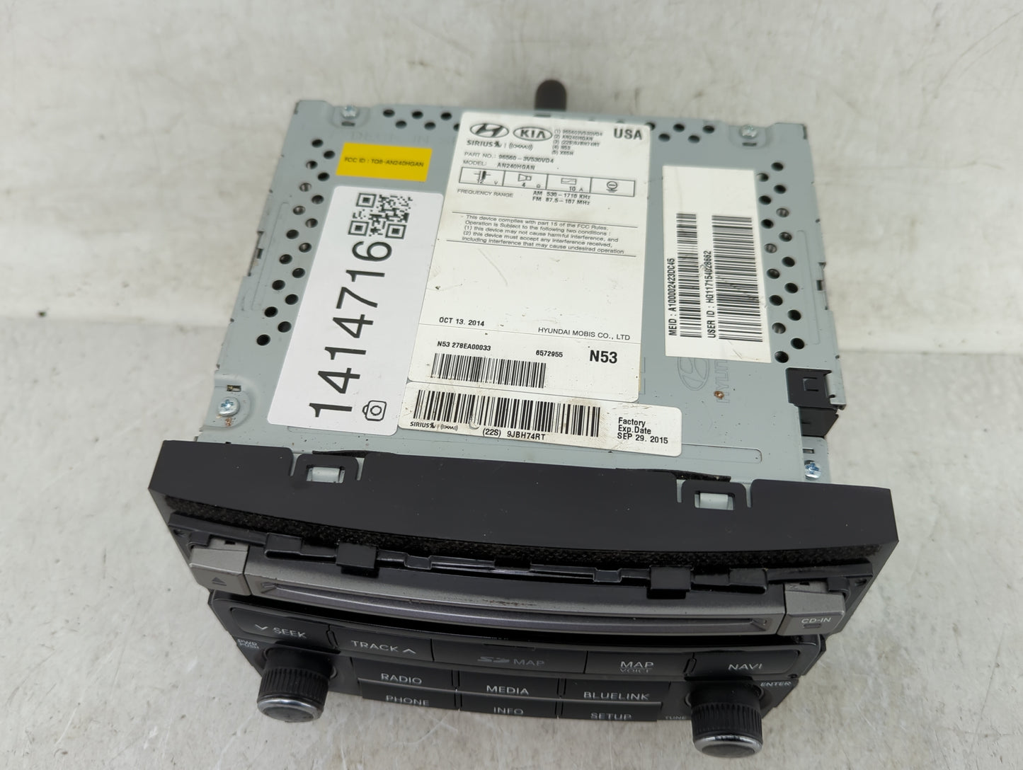 2015-2017 Hyundai Azera Radio AM FM Cd Player Receiver Replacement Fits Fits 2015 2016 2017 OEM Used Auto Parts - Oemusedaut