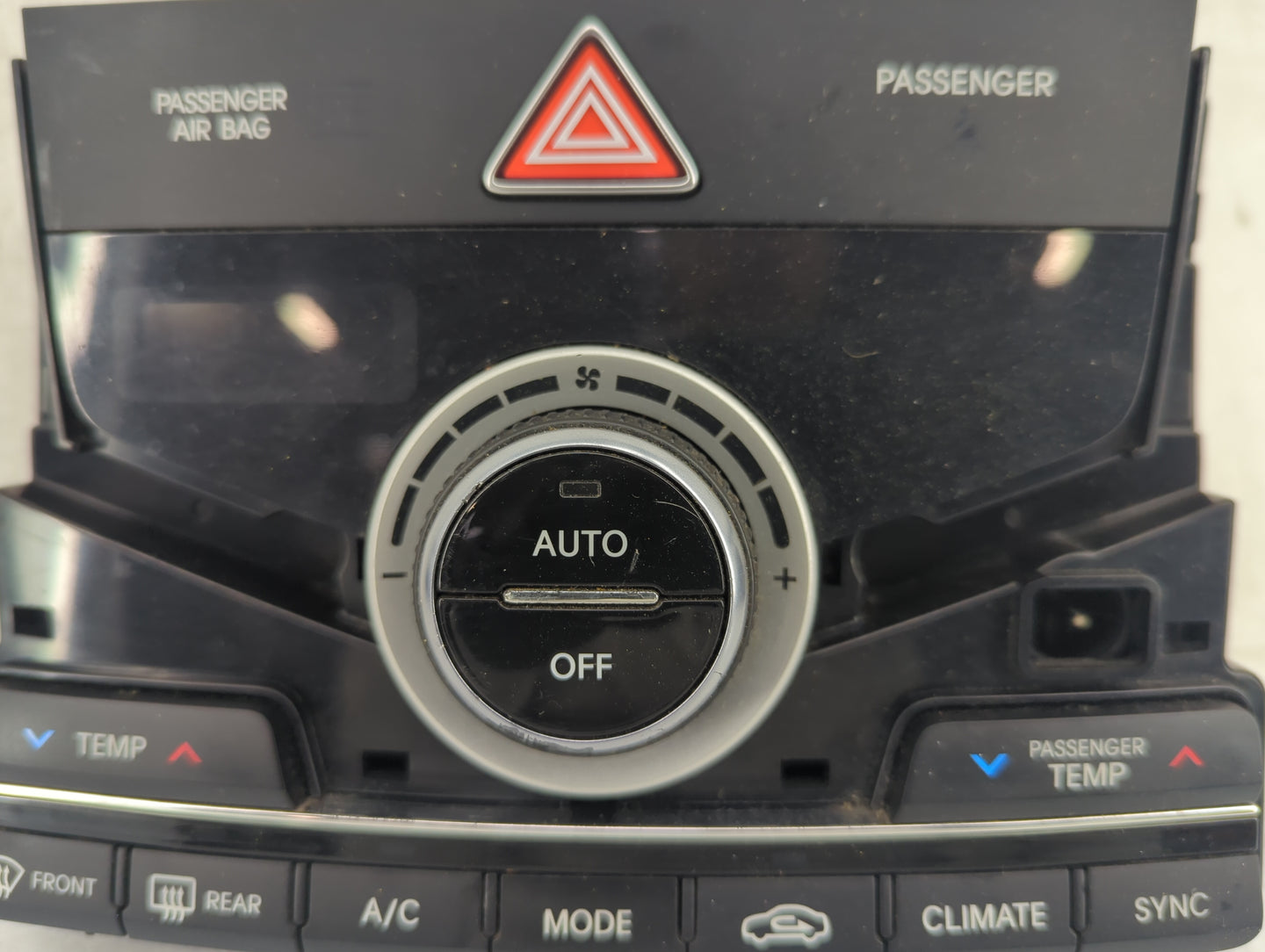 2015-2017 Hyundai Azera Climate Control Module Temperature AC/Heater Replacement P/N:97250-3V9B0 Fits Fits 2015 2016 2017 OE