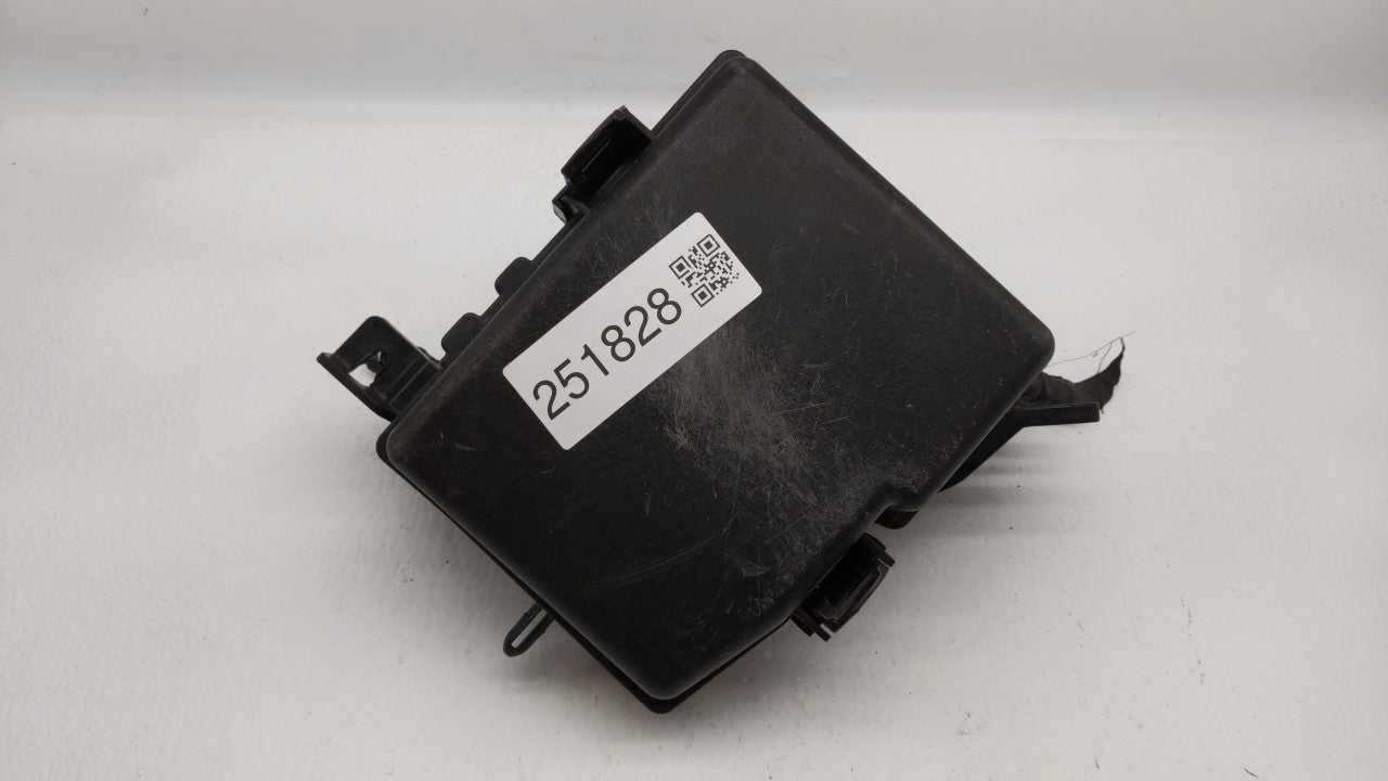 2015-2016 Hyundai Azera Fusebox Fuse Box Panel Relay Module Fits Fits 2015 2016 OEM Used Auto Parts - Oemusedautoparts1.com