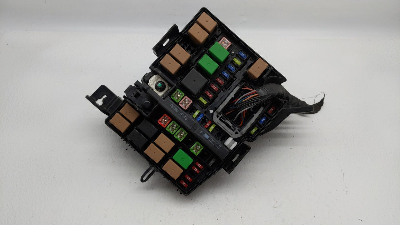 2015-2016 Hyundai Azera Fusebox Fuse Box Panel Relay Module Fits Fits 2015 2016 OEM Used Auto Parts - Oemusedautoparts1.com