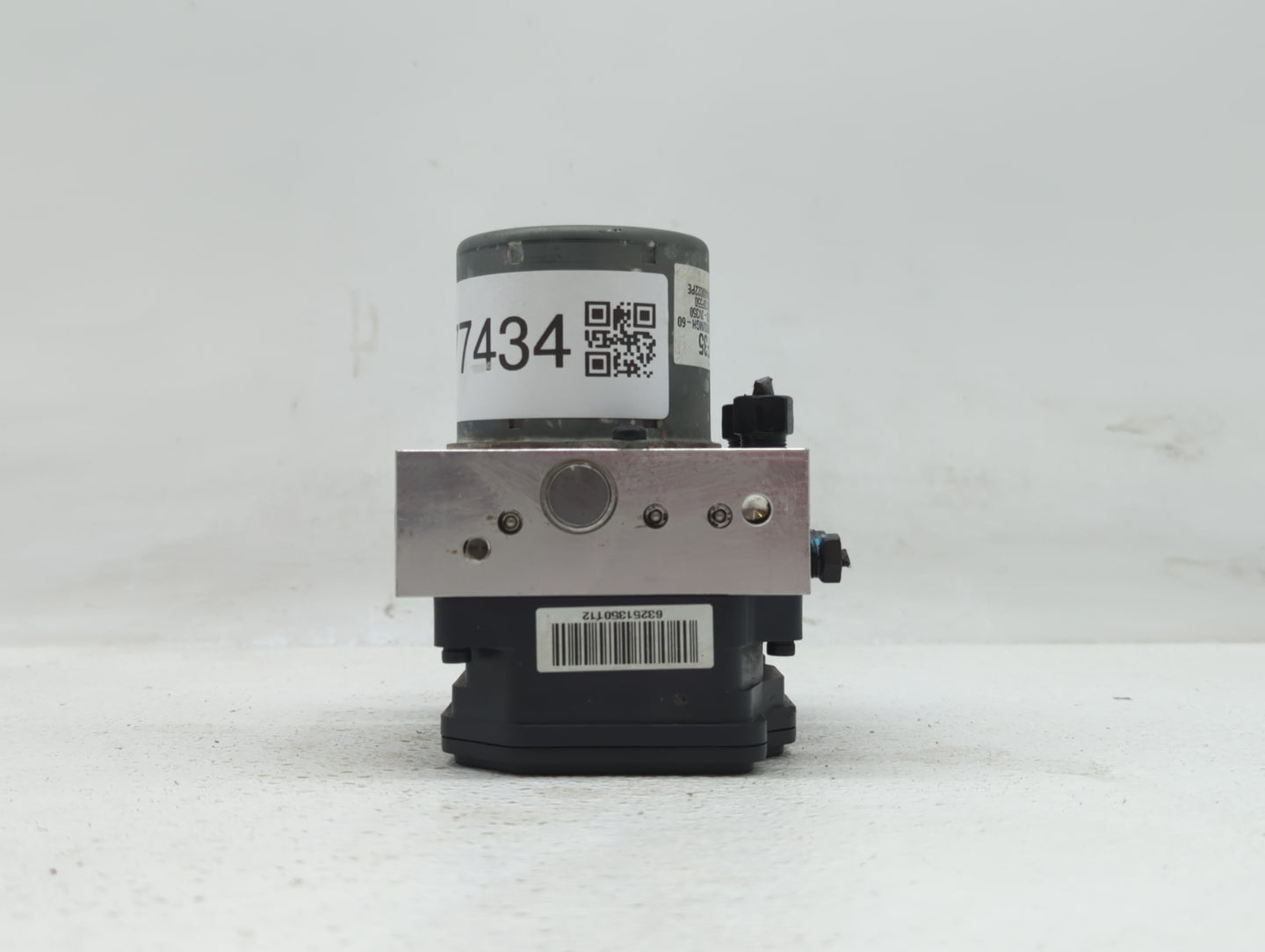 2015 Hyundai Azera ABS Pump Control Module Replacement P/N:58920-3V350 Fits OEM Used Auto Parts - Oemusedautoparts1.com
