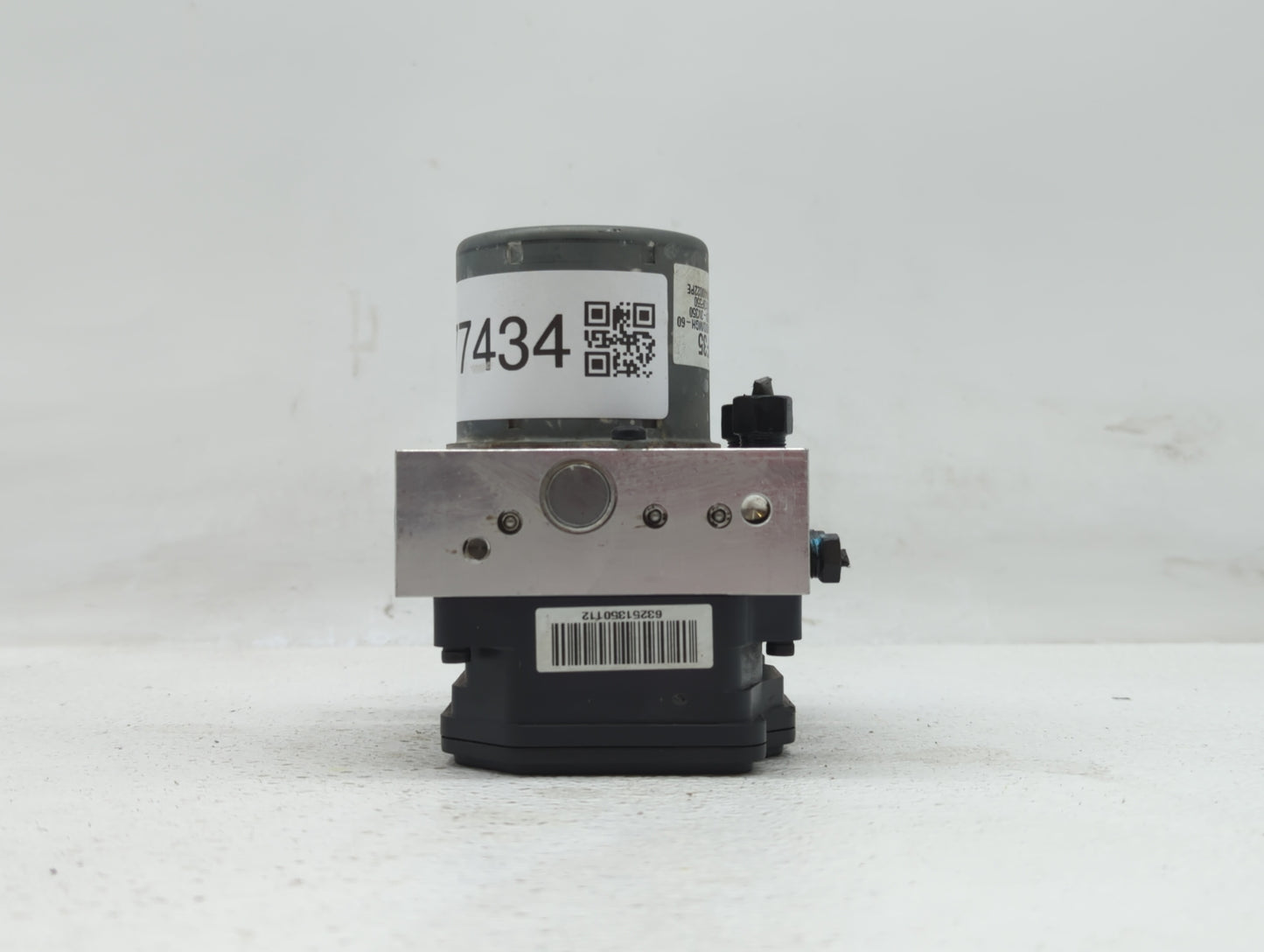 2015 Hyundai Azera ABS Pump Control Module Replacement P/N:58920-3V350 Fits OEM Used Auto Parts - Oemusedautoparts1.com
