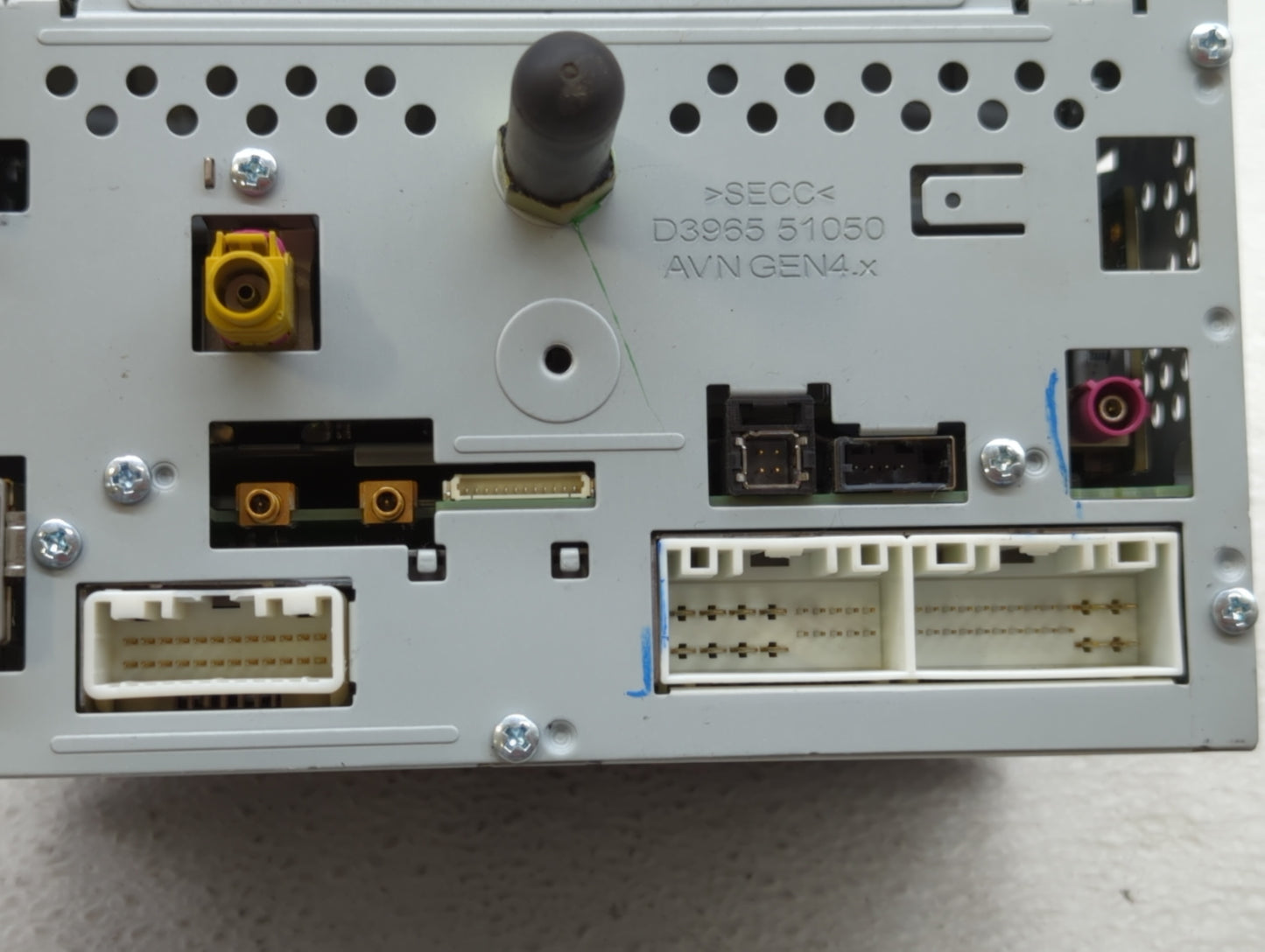 2015-2017 Hyundai Azera Am Fm Cd Player Radio Receiver - Oemusedautoparts1.com