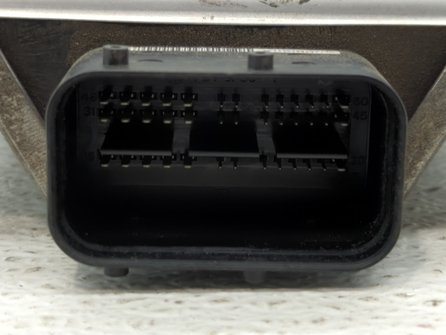 2012-2017 Hyundai Azera PCM Engine Control Computer ECU ECM PCU OEM P/N:39172-3C020 39175-3C000 Fits OEM Used Auto Parts - O