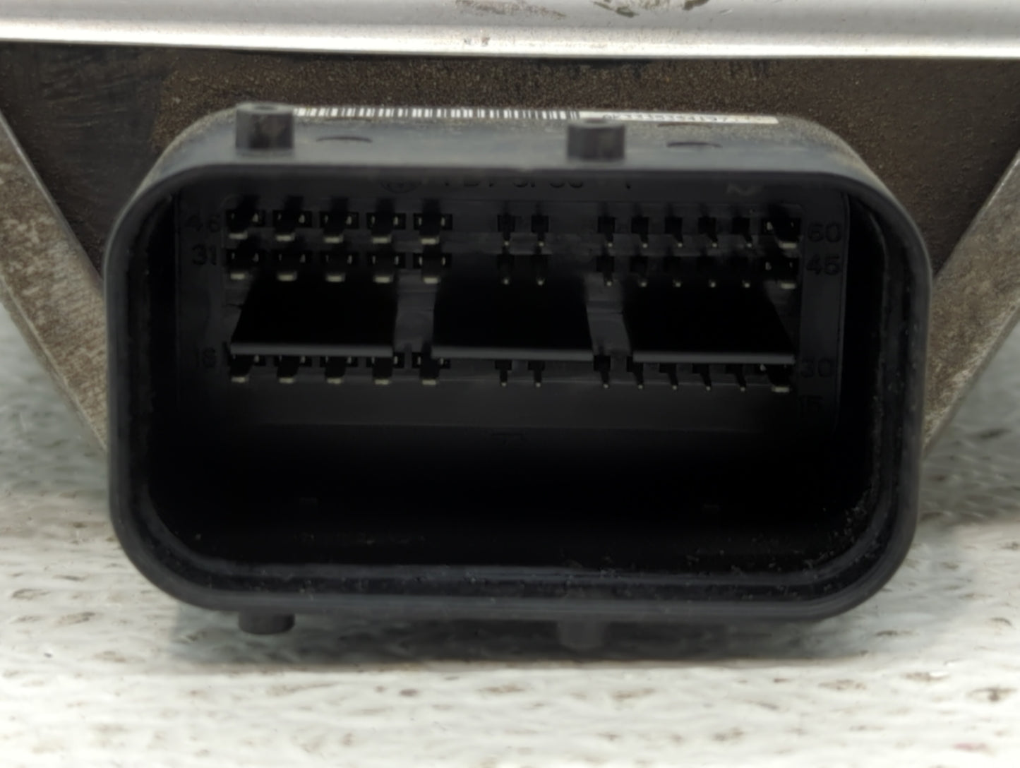 2012-2017 Hyundai Azera PCM Engine Control Computer ECU ECM PCU OEM P/N:39172-3C020 39175-3C000 Fits OEM Used Auto Parts - O