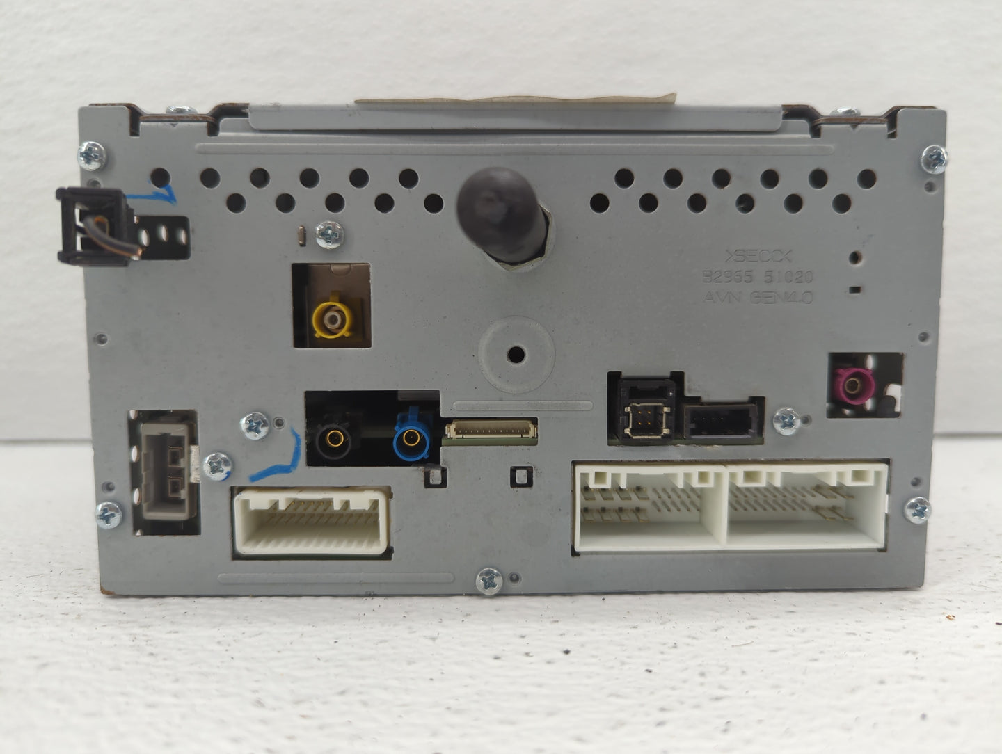 2015-2017 Hyundai Azera Am Fm Cd Player Radio Receiver - Oemusedautoparts1.com