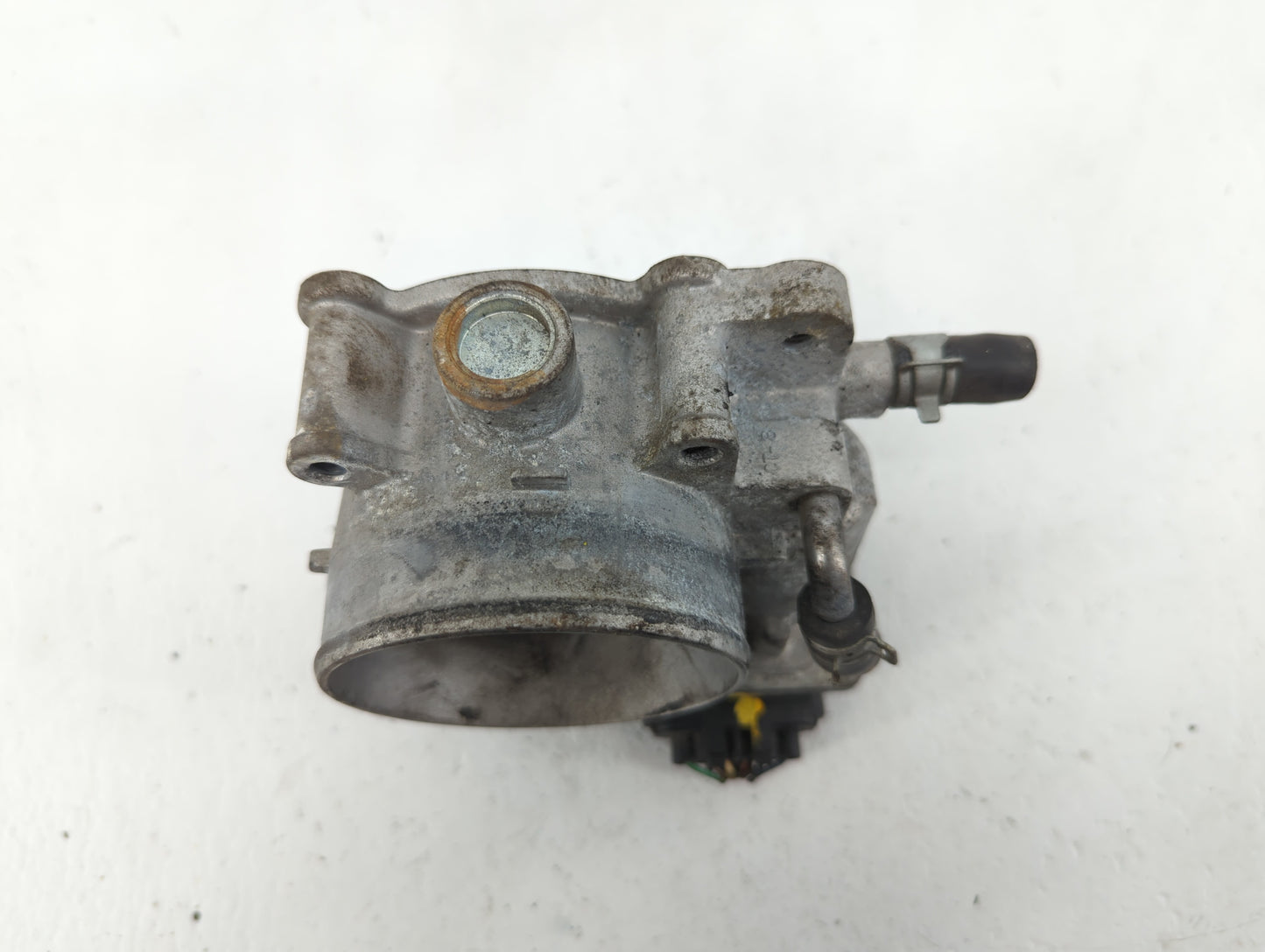 2012-2017 Hyundai Azera Throttle Body P/N:35100-3CAA0 Fits Fits 2012 2013 2014 2015 2016 2017 2018 OEM Used Auto Parts - Oem