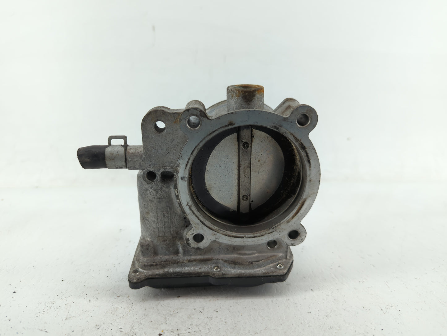 2012-2017 Hyundai Azera Throttle Body P/N:35100-3CAA0 Fits Fits 2012 2013 2014 2015 2016 2017 2018 OEM Used Auto Parts - Oem