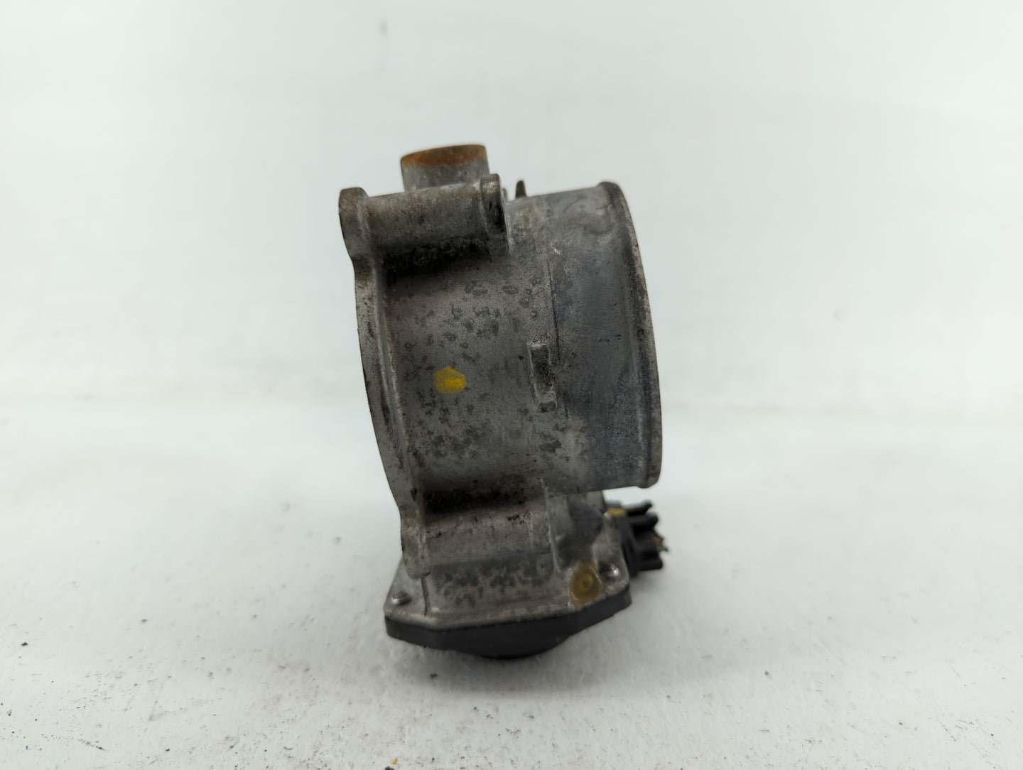 2012-2017 Hyundai Azera Throttle Body P/N:35100-3CAA0 Fits Fits 2012 2013 2014 2015 2016 2017 2018 OEM Used Auto Parts - Oem