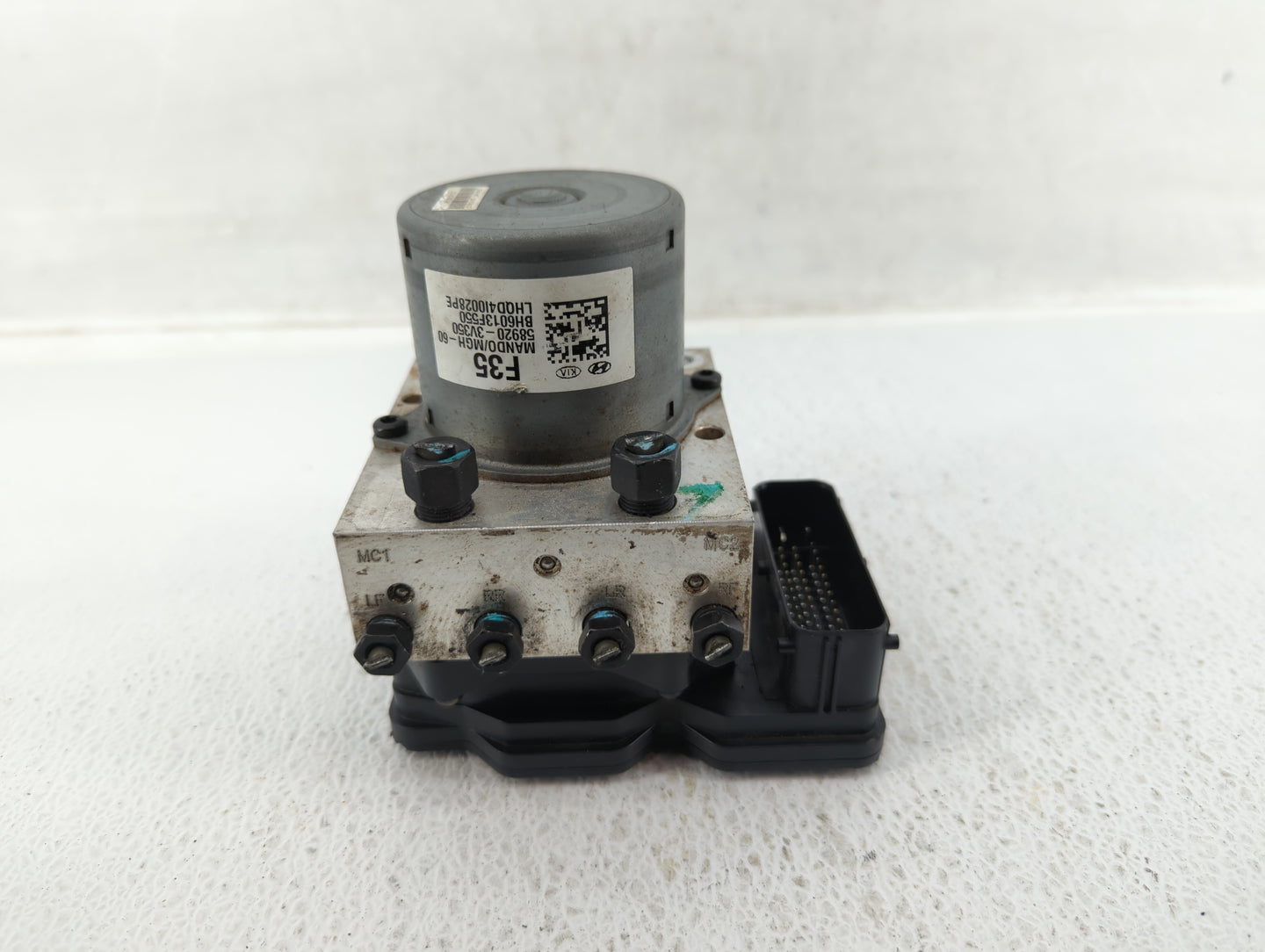 2015 Hyundai Azera ABS Pump Control Module Replacement P/N:58920-3V350 Fits OEM Used Auto Parts - Oemusedautoparts1.com