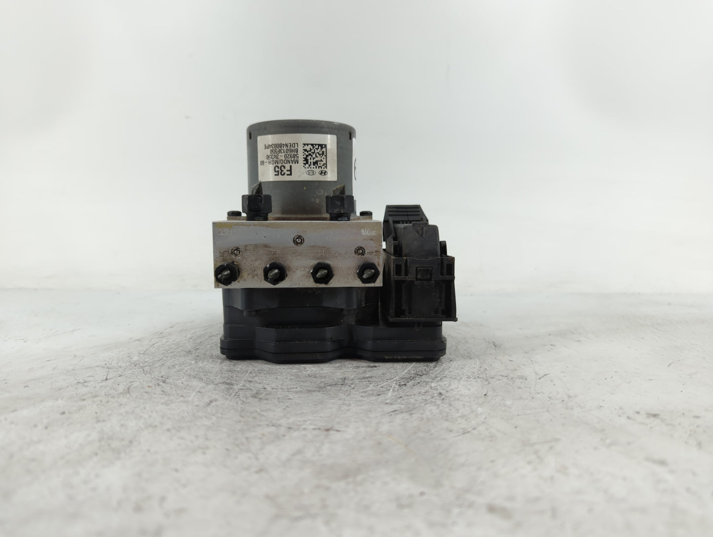 2015 Hyundai Azera ABS Pump Control Module Replacement P/N:58920-3V350 Fits OEM Used Auto Parts - Oemusedautoparts1.com