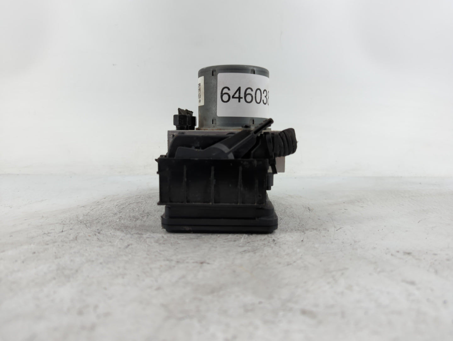 2015 Hyundai Azera ABS Pump Control Module Replacement P/N:58920-3V350 Fits OEM Used Auto Parts - Oemusedautoparts1.com