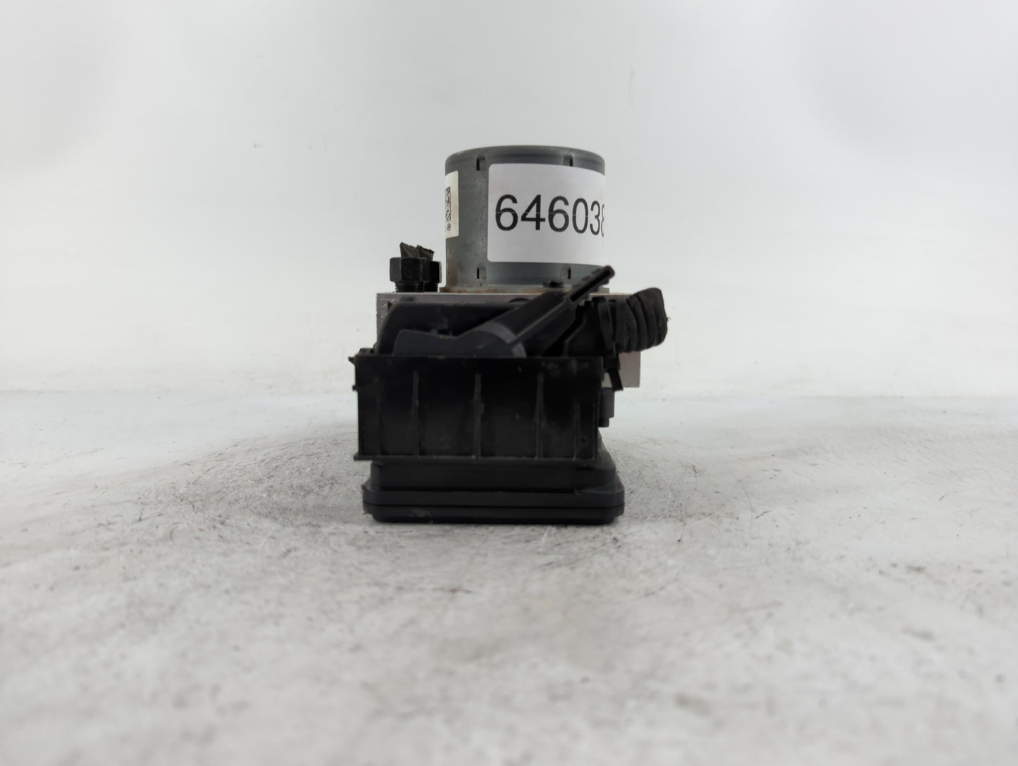 2015 Hyundai Azera ABS Pump Control Module Replacement P/N:58920-3V350 Fits OEM Used Auto Parts - Oemusedautoparts1.com