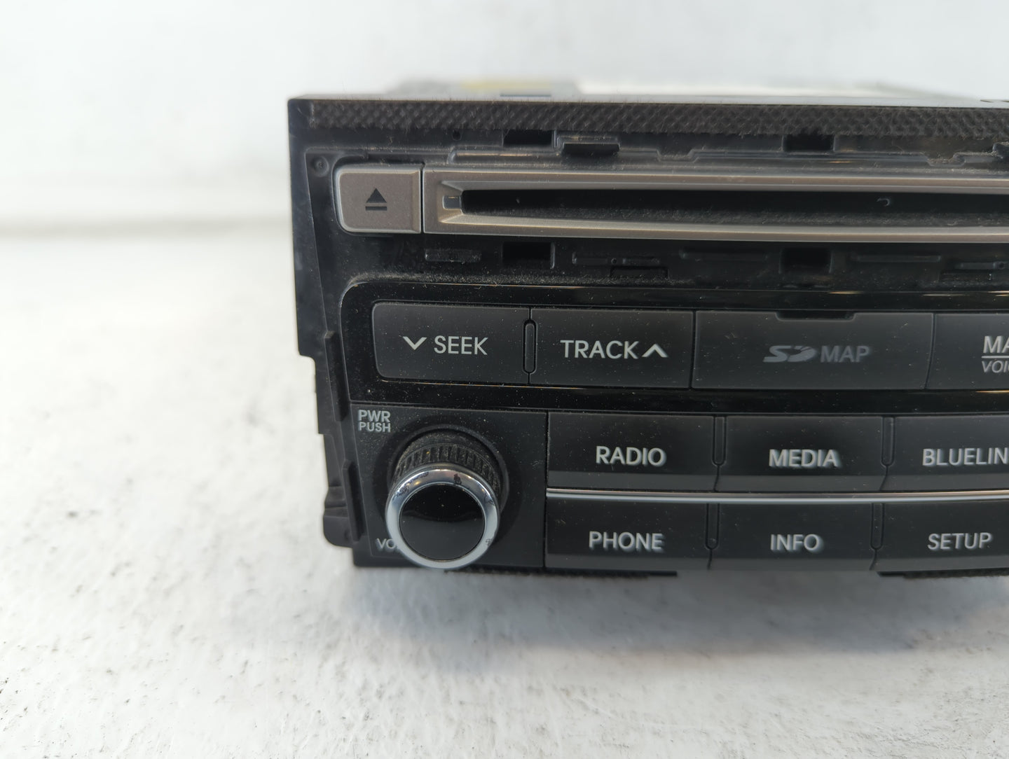 2015-2017 Hyundai Azera Am Fm Cd Player Radio Receiver - Oemusedautoparts1.com