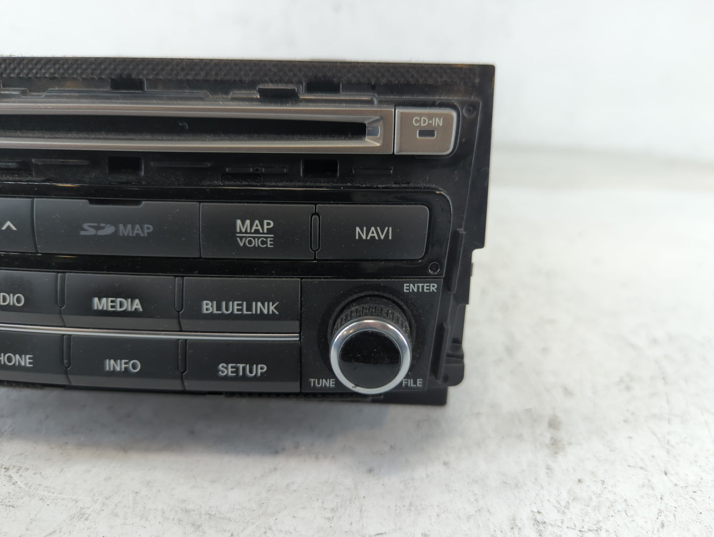 2015-2017 Hyundai Azera Am Fm Cd Player Radio Receiver - Oemusedautoparts1.com