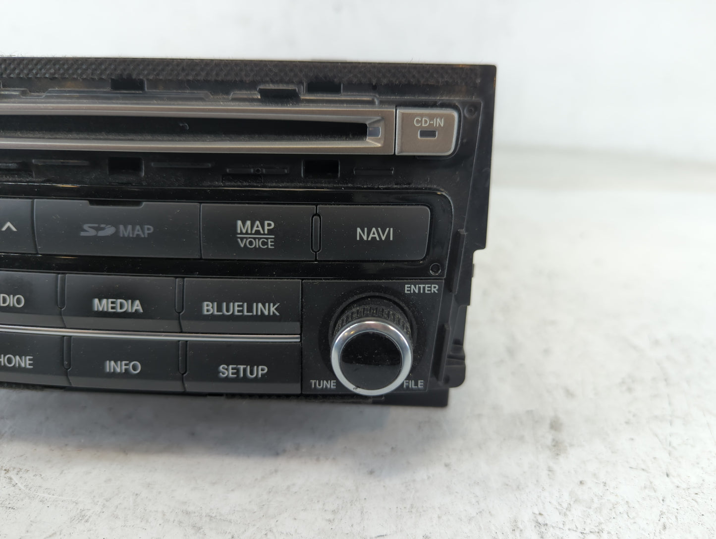 2015-2017 Hyundai Azera Am Fm Cd Player Radio Receiver - Oemusedautoparts1.com