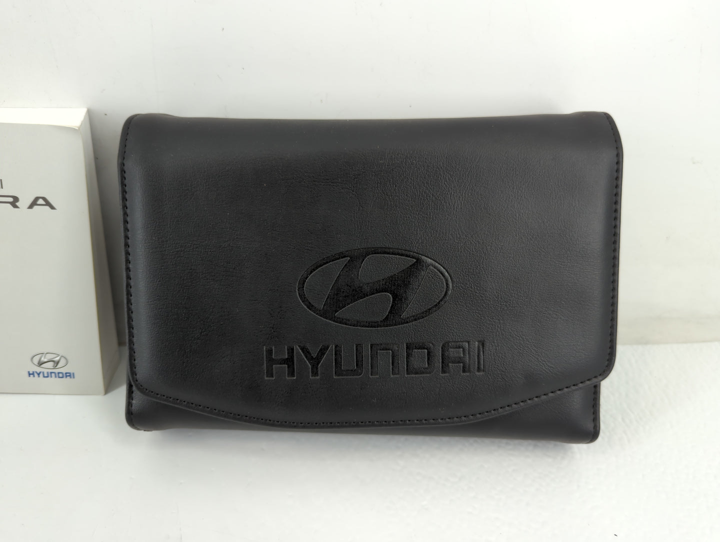 2015 Hyundai Azera Owners Manual Book Guide P/N:F3V0-EU4DB OEM Used Auto Parts - Oemusedautoparts1.com