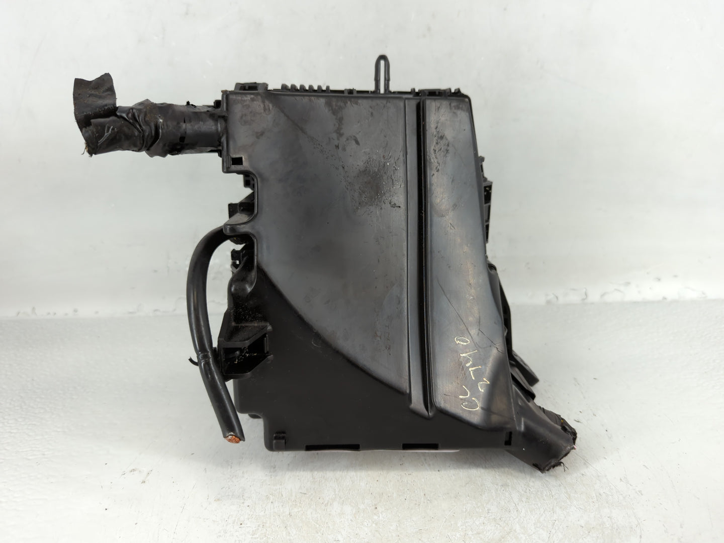 2015-2016 Hyundai Azera Fusebox Fuse Box Panel Relay Module P/N:91955-2T890 Fits Fits 2015 2016 OEM Used Auto Parts - Oemuse