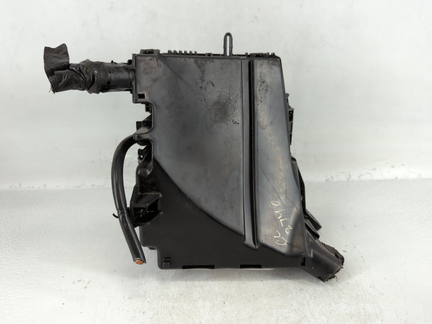 2015-2016 Hyundai Azera Fusebox Fuse Box Panel Relay Module P/N:91955-2T890 Fits Fits 2015 2016 OEM Used Auto Parts - Oemuse