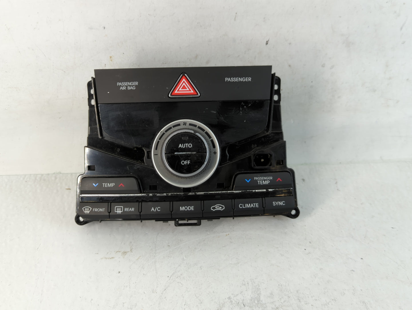 2015-2017 Hyundai Azera Climate Control Module Temperature AC/Heater Replacement Fits Fits 2015 2016 2017 OEM Used Auto Part