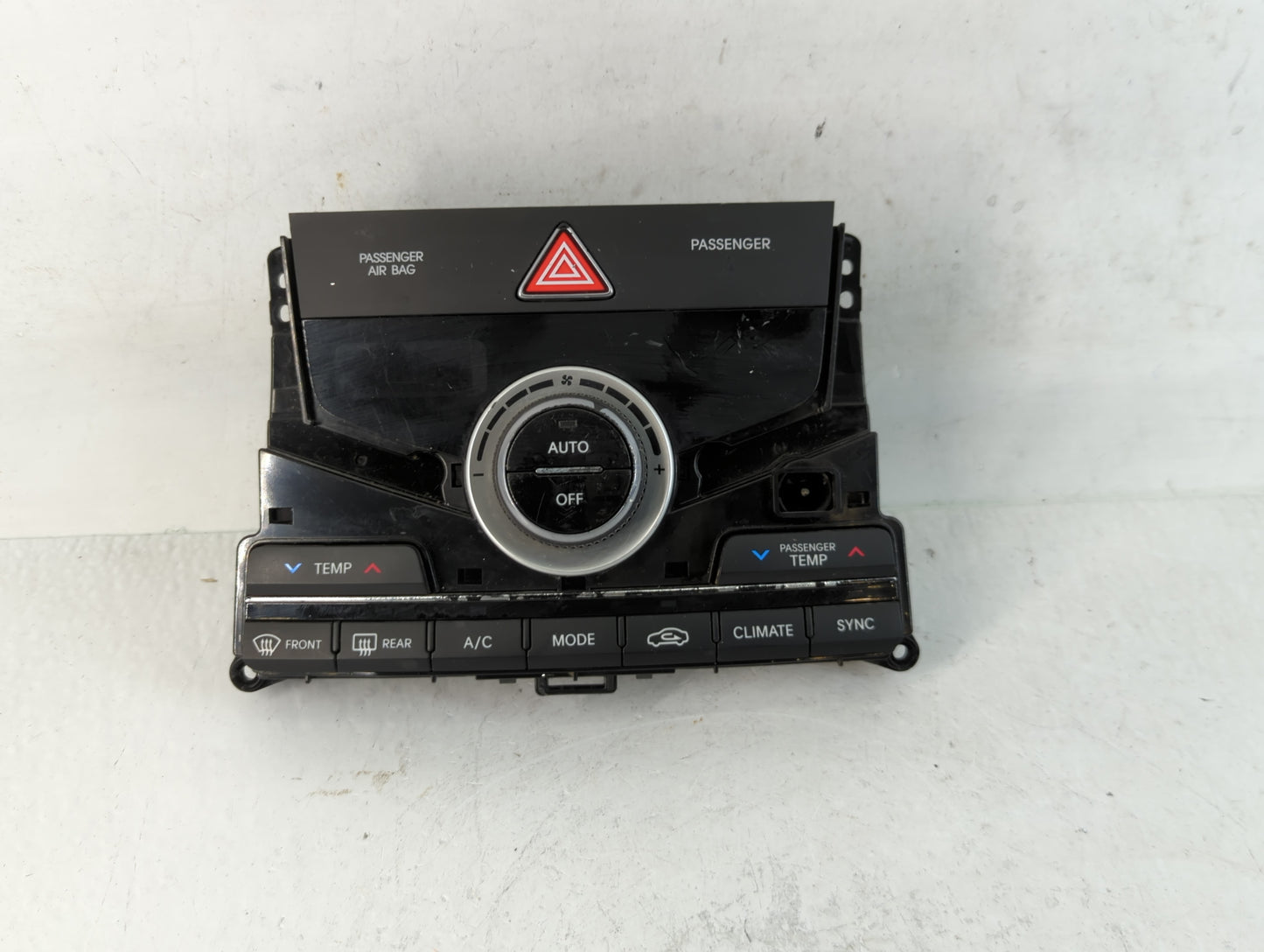 2015-2017 Hyundai Azera Climate Control Module Temperature AC/Heater Replacement Fits Fits 2015 2016 2017 OEM Used Auto Part