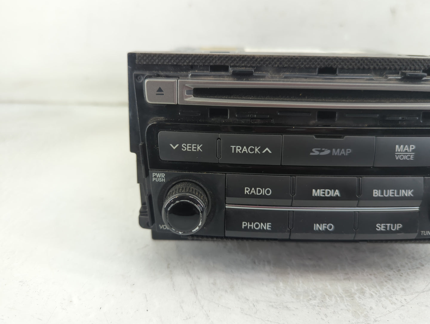2015-2017 Hyundai Azera Radio AM FM Cd Player Receiver Replacement P/N:96560-3V530VD4 Fits Fits 2015 2016 2017 OEM Used Auto