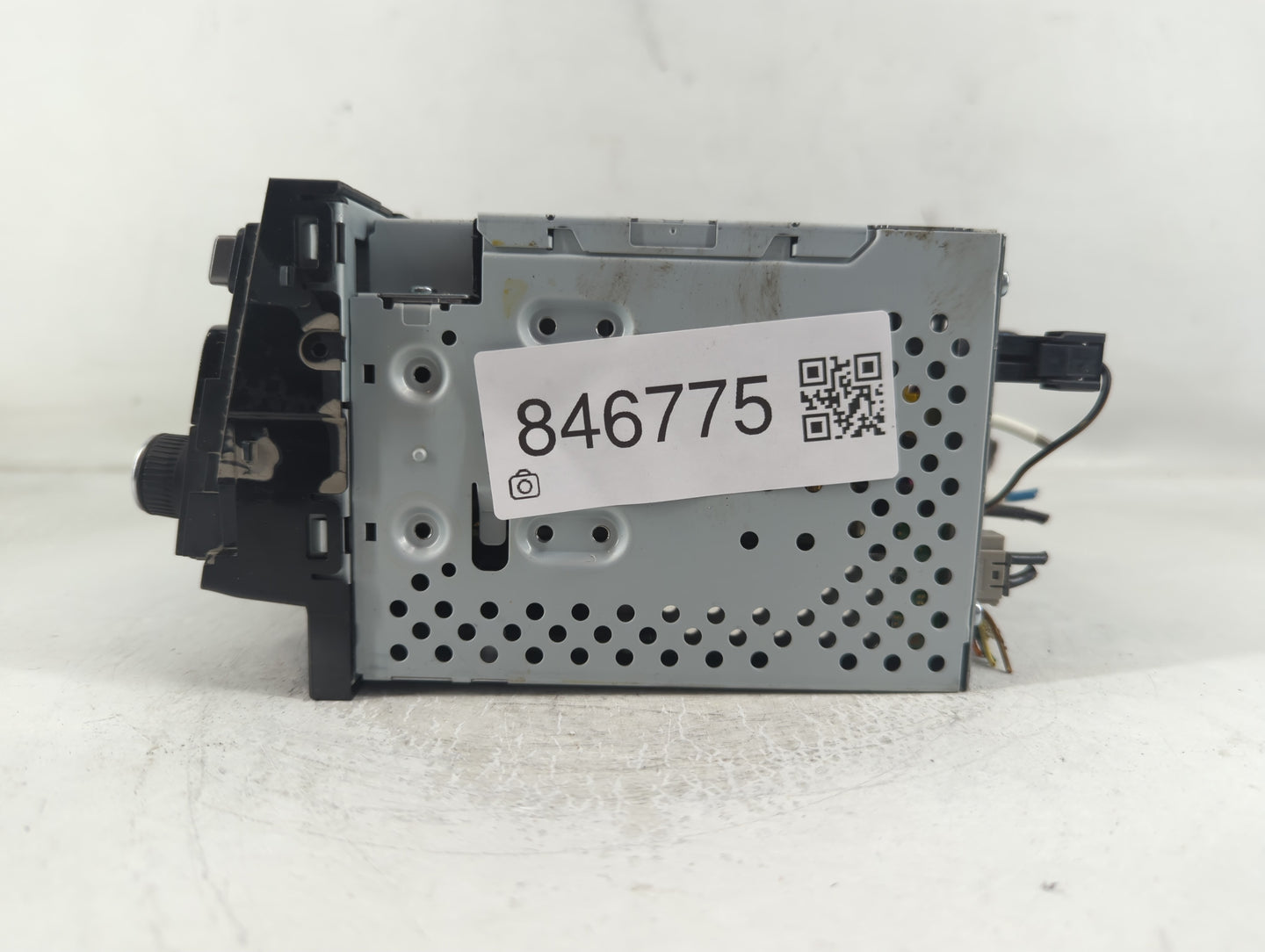 2015-2017 Hyundai Azera Radio AM FM Cd Player Receiver Replacement P/N:96560-3V530VD4 Fits Fits 2015 2016 2017 OEM Used Auto