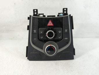 compare product 2014-2016 Hyundai Elantra Climate Control Module Temperature AC/Heater Replacement P/N:97250-3XCC0 97250-3XCC1 Fits OEM Used Auto Parts