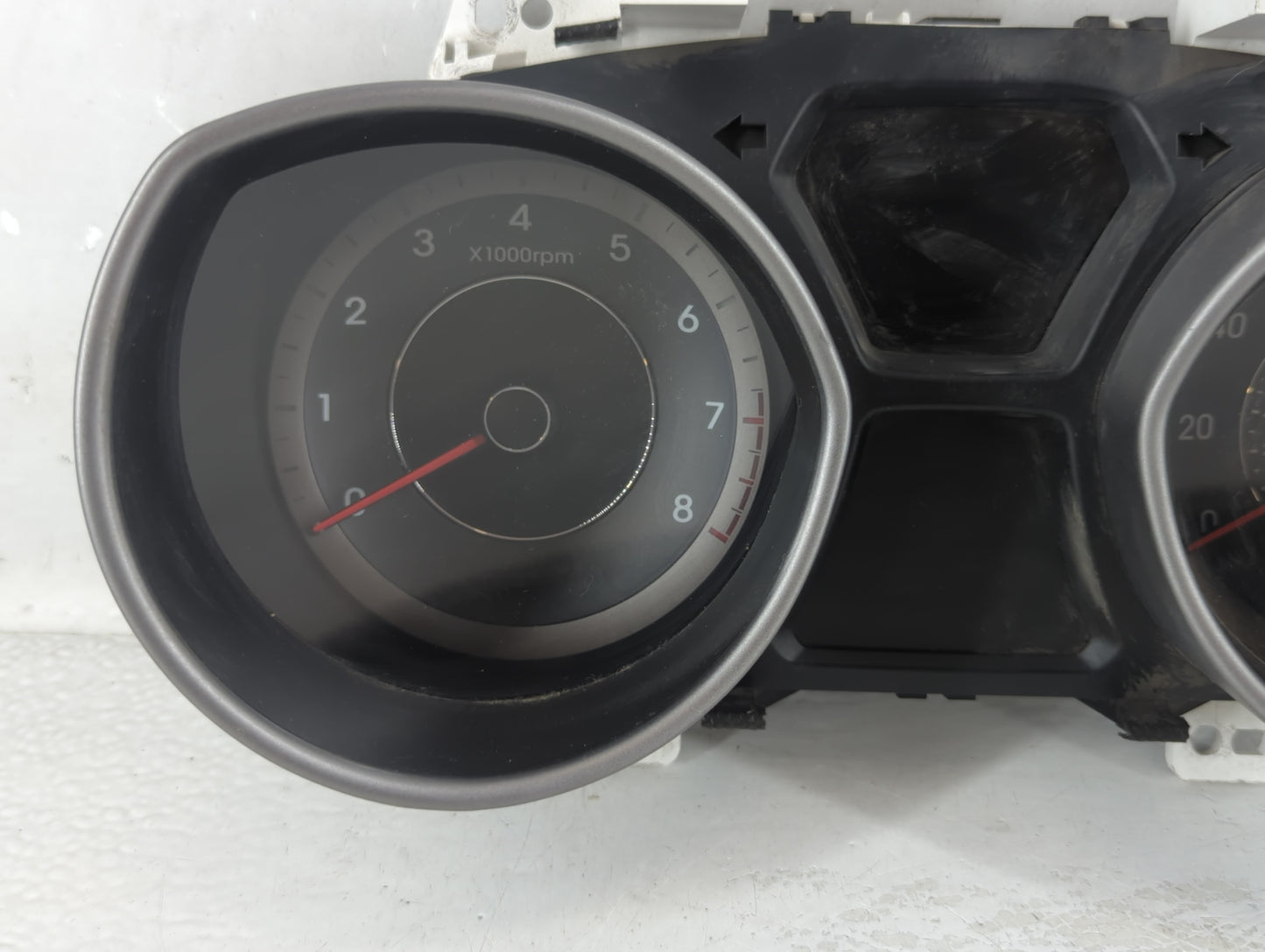 2014-2016 Hyundai Elantra Instrument Cluster Speedometer Gauges P/N:94004-3X210 Fits Fits 2014 2015 2016 OEM Used Auto Parts