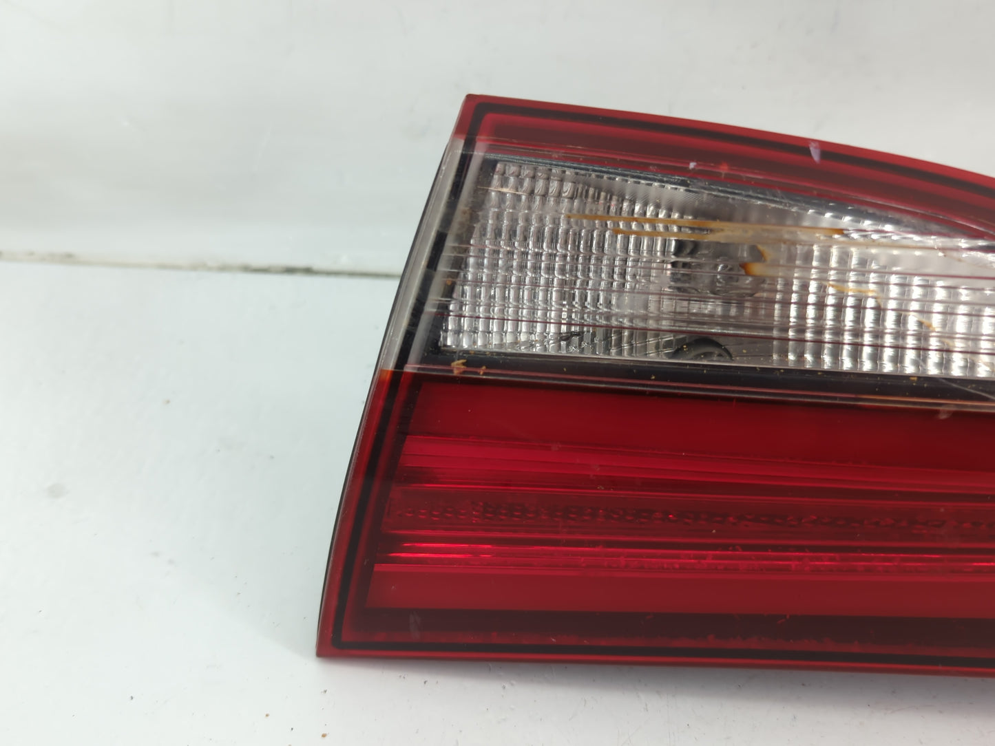 2014-2016 Hyundai Elantra Tail Light Assembly Passenger Right OEM P/N:92404-3X3 Fits Fits 2014 2015 2016 OEM Used Auto Parts