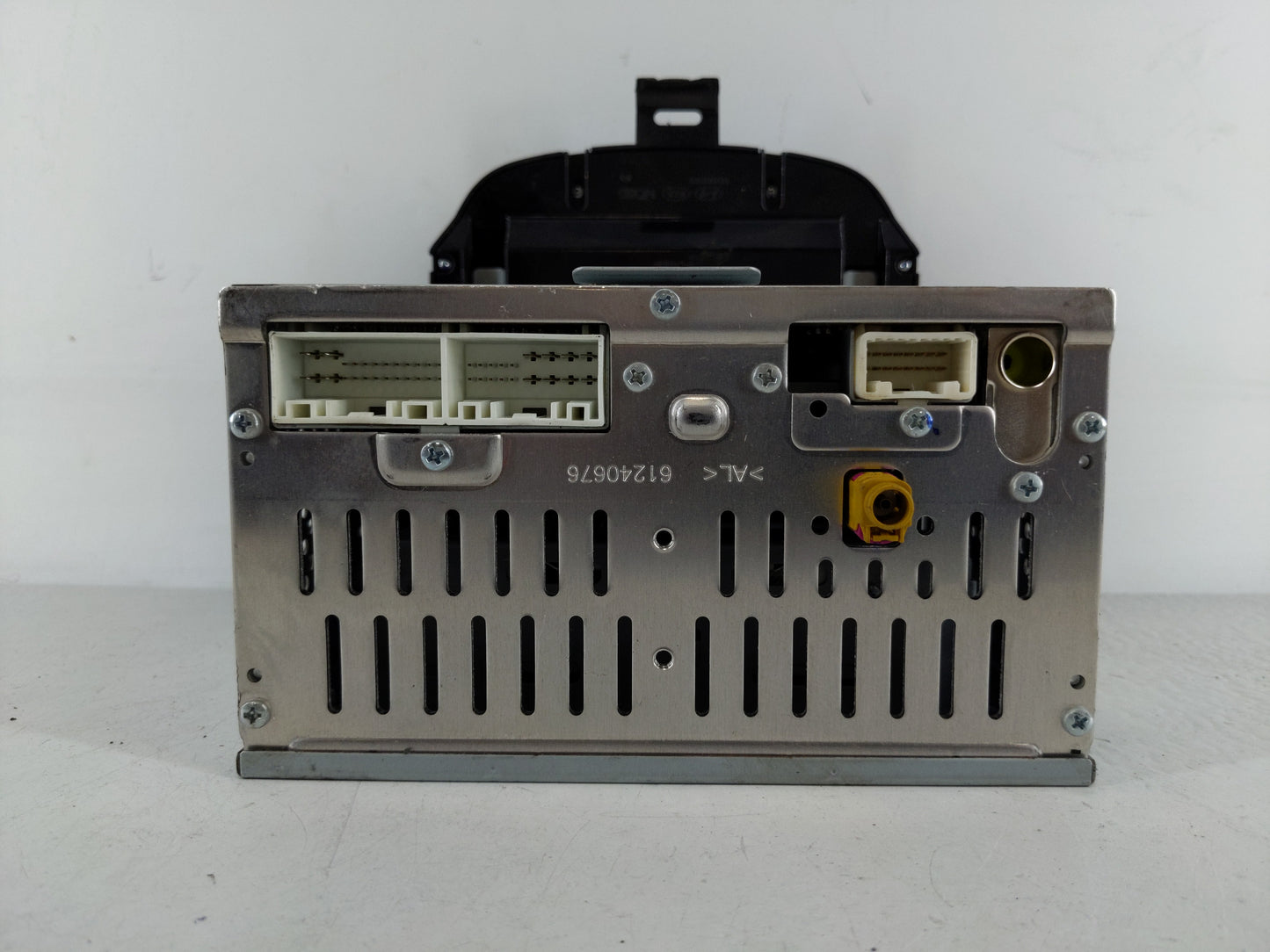 2014-2016 Hyundai Elantra Radio AM FM Cd Player Receiver Replacement P/N:96180-3X165GU Fits Fits 2014 2015 2016 OEM Used Aut