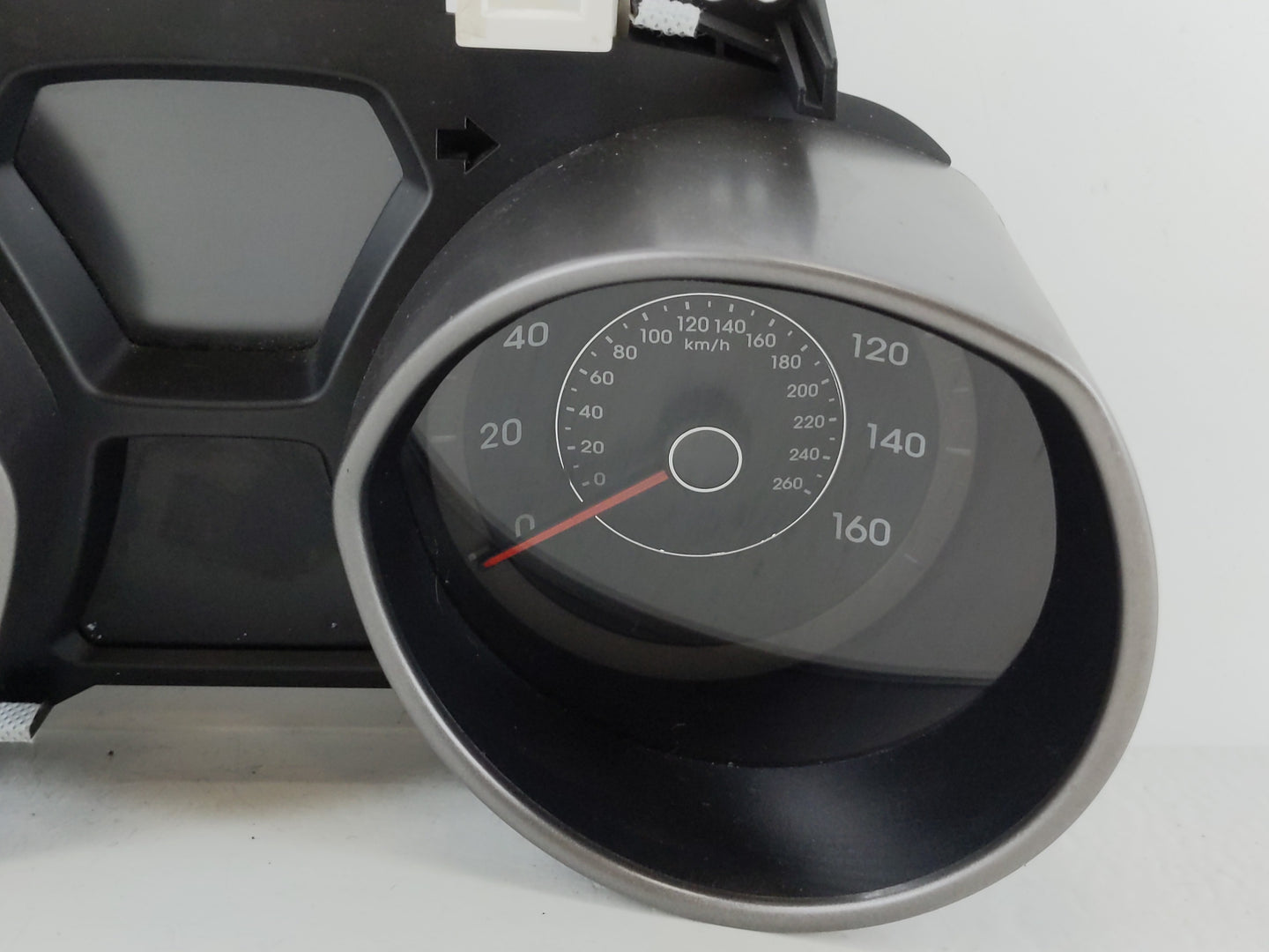 2014-2016 Hyundai Elantra Instrument Cluster Speedometer Gauges P/N:94004-3Y010 Fits Fits 2014 2015 2016 OEM Used Auto Parts