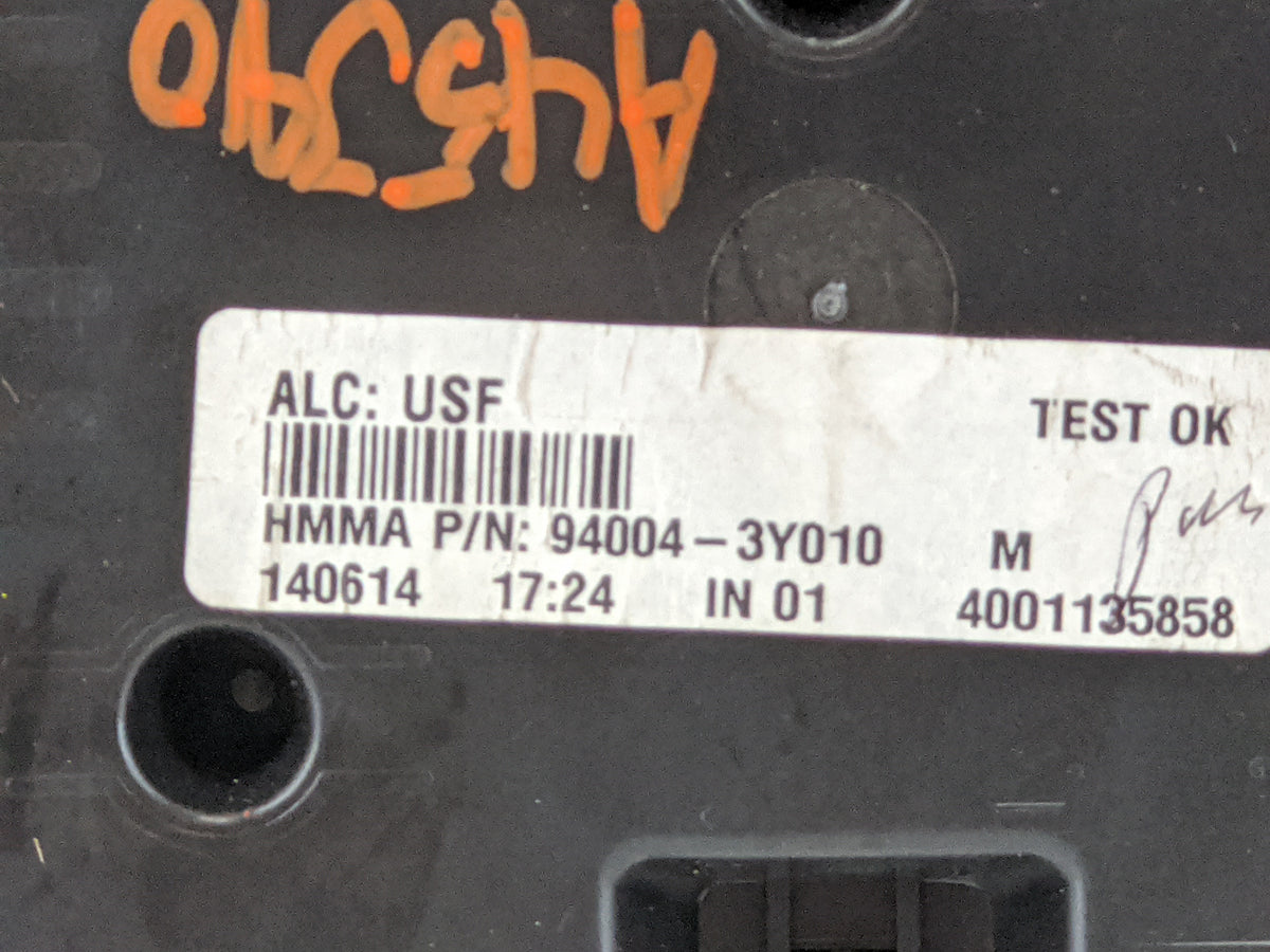 2014-2016 Hyundai Elantra Instrument Cluster Speedometer Gauges P/N:94004-3Y010 Miles: Fits Fits 2014 2015 2016 OEM Used Aut