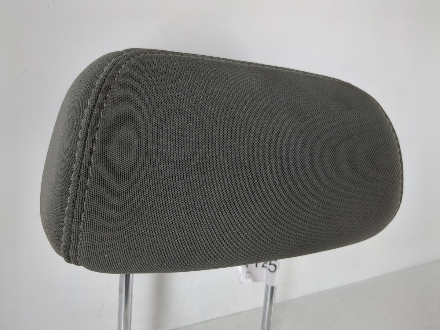 2013-2015 Hyundai Elantra Headrest Head Rest Rear Seat Fits Fits 2013 2014 2015 OEM Used Auto Parts - Oemusedautoparts1.com