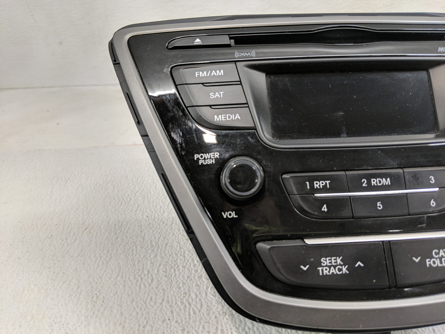 2014-2016 Hyundai Elantra Radio AM FM Cd Player Receiver Replacement P/N:96170-3X156GU Fits Fits 2014 2015 2016 OEM Used Aut