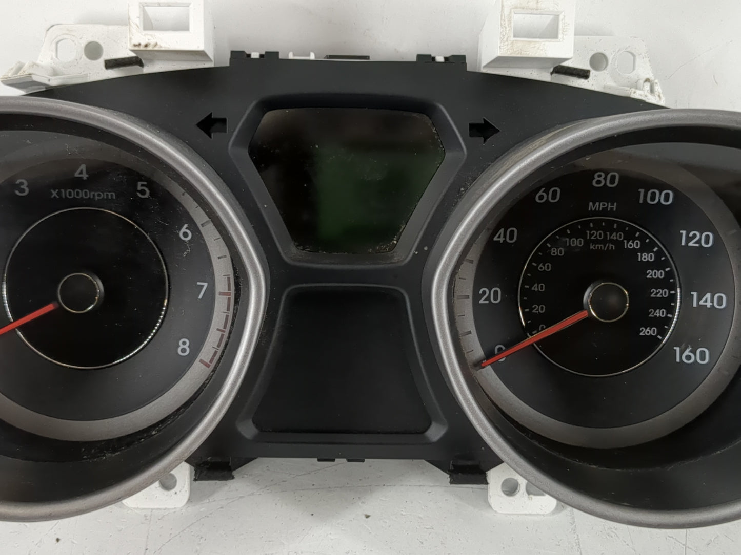 2014-2016 Hyundai Elantra Instrument Cluster Speedometer Gauges P/N:94004-3X240 Fits Fits 2014 2015 2016 OEM Used Auto Parts