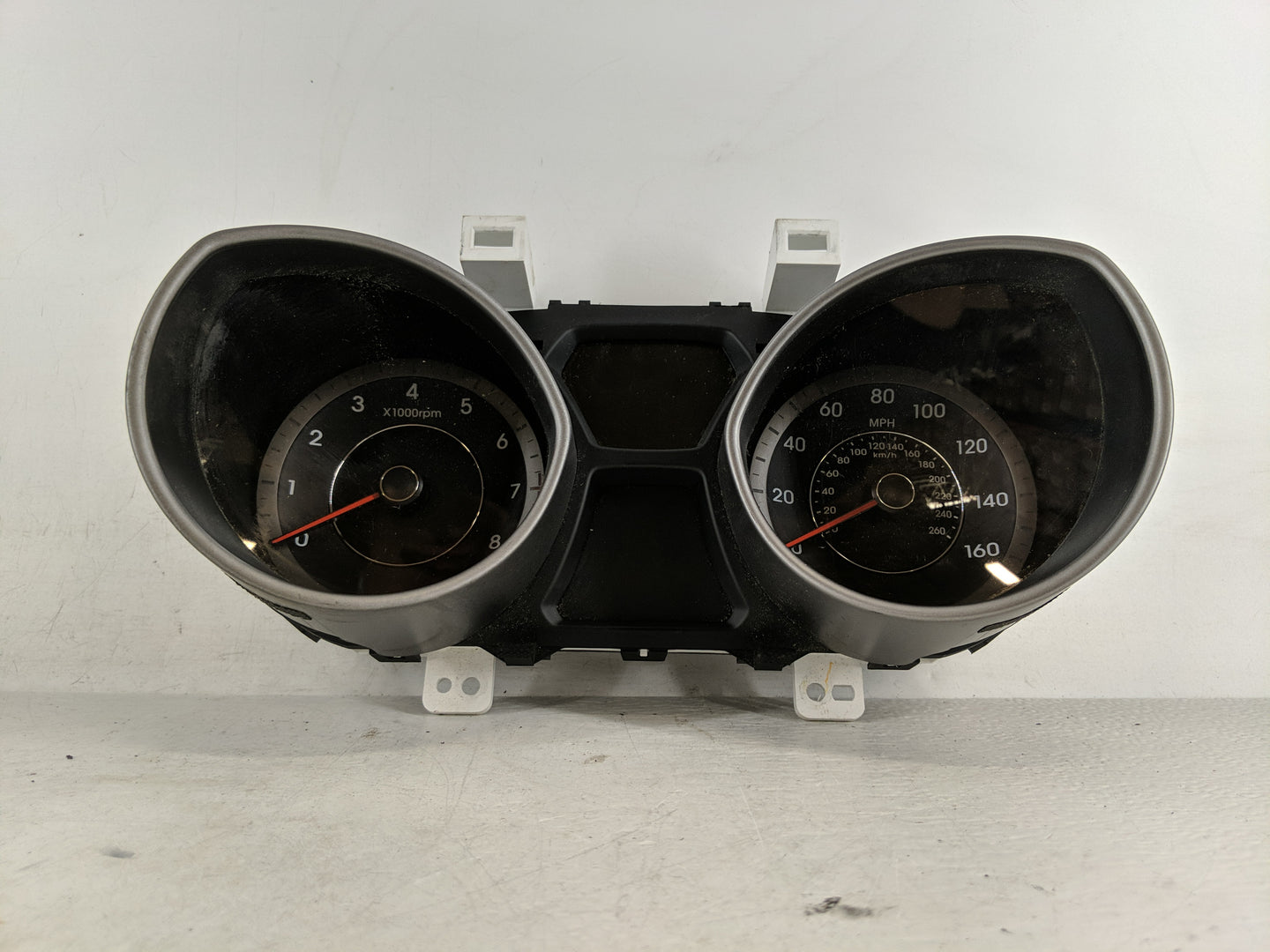2014-2016 Hyundai Elantra Instrument Cluster Speedometer Gauges P/N:94004-3X210 Fits Fits 2014 2015 2016 OEM Used Auto Parts