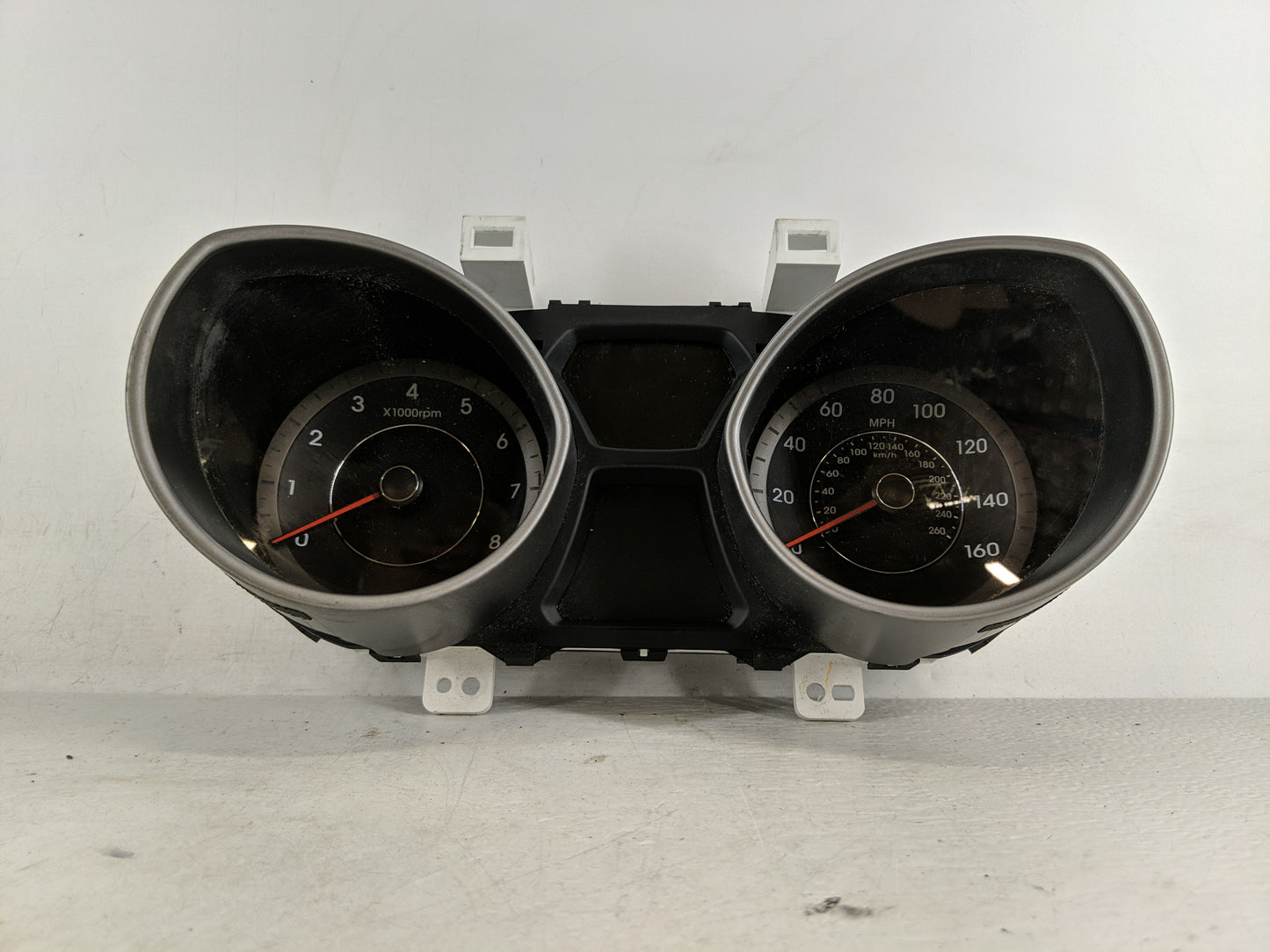 2014-2016 Hyundai Elantra Instrument Cluster Speedometer Gauges P/N:94004-3X210 Fits Fits 2014 2015 2016 OEM Used Auto Parts