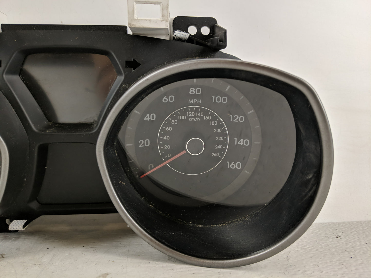 2014-2016 Hyundai Elantra Instrument Cluster Speedometer Gauges P/N:34004-3Y010 94004-3X210 Fits Fits 2014 2015 2016 OEM Use